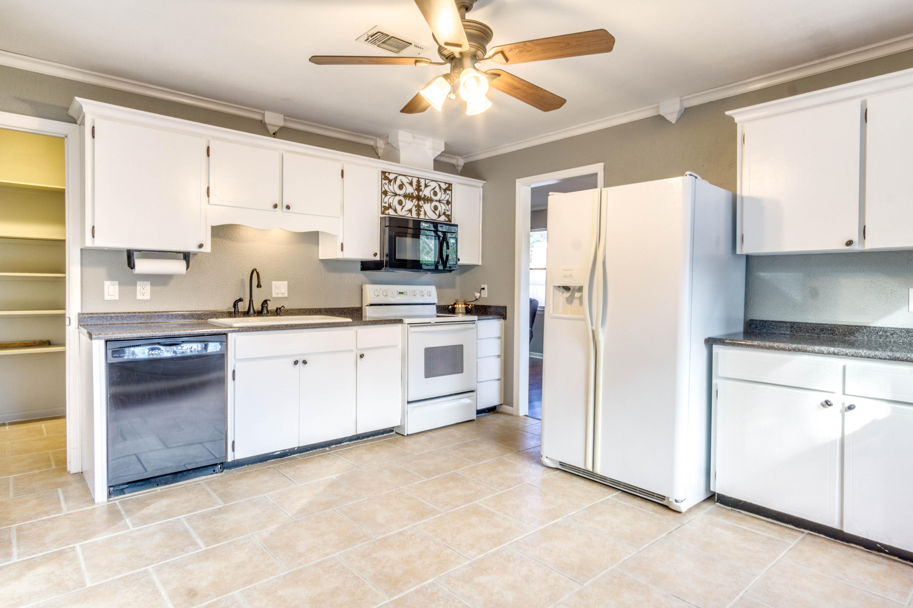 BAYOU POQUITO - Residential