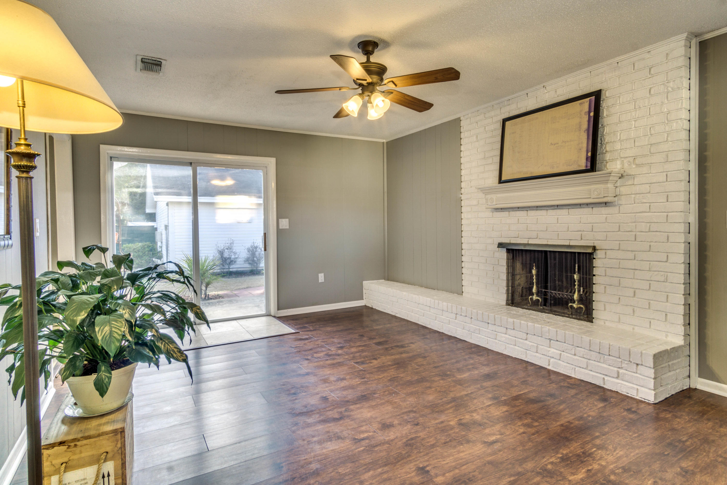 BAYOU POQUITO - Residential