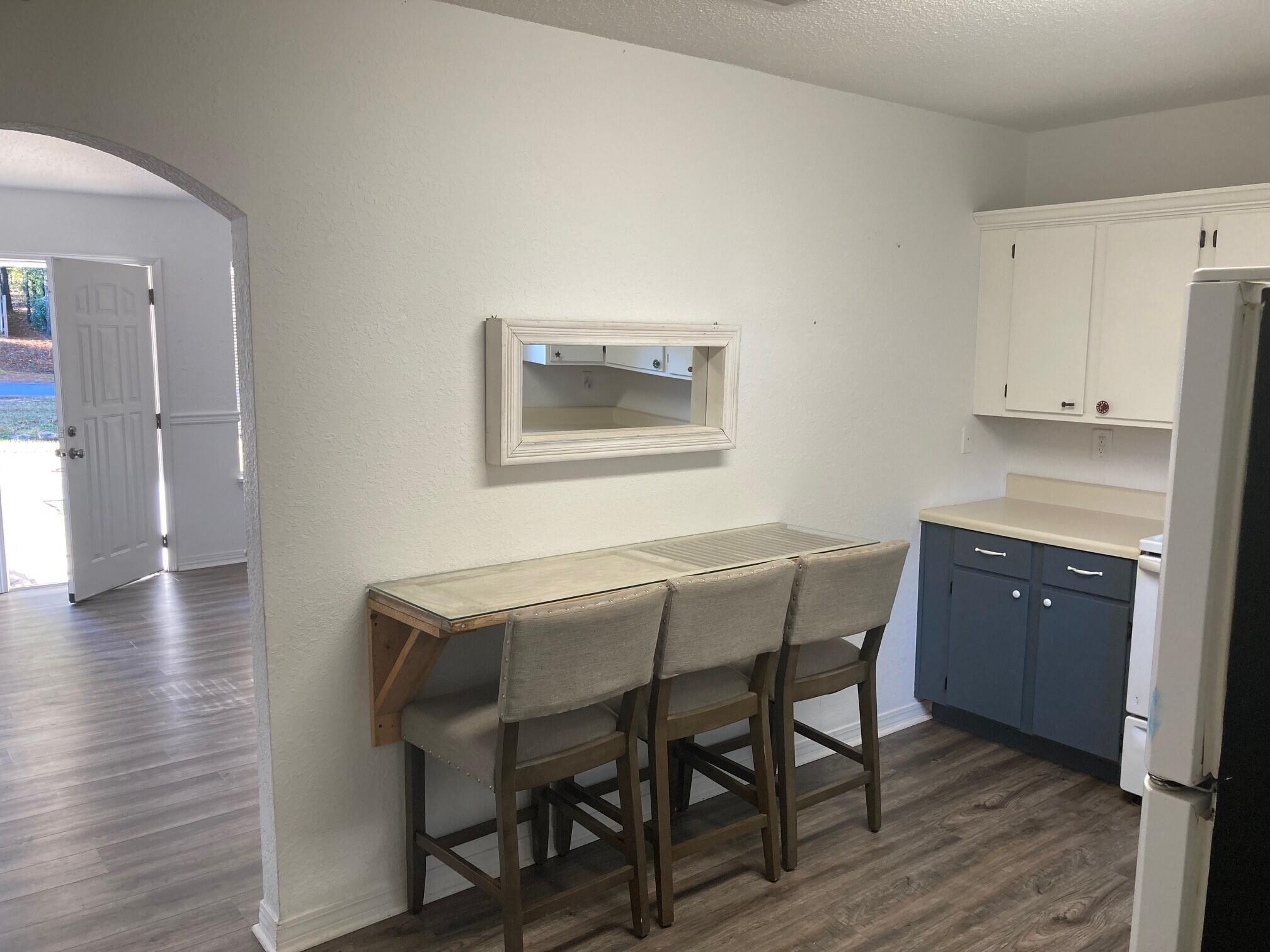 CRESTVIEW - Residential Lease