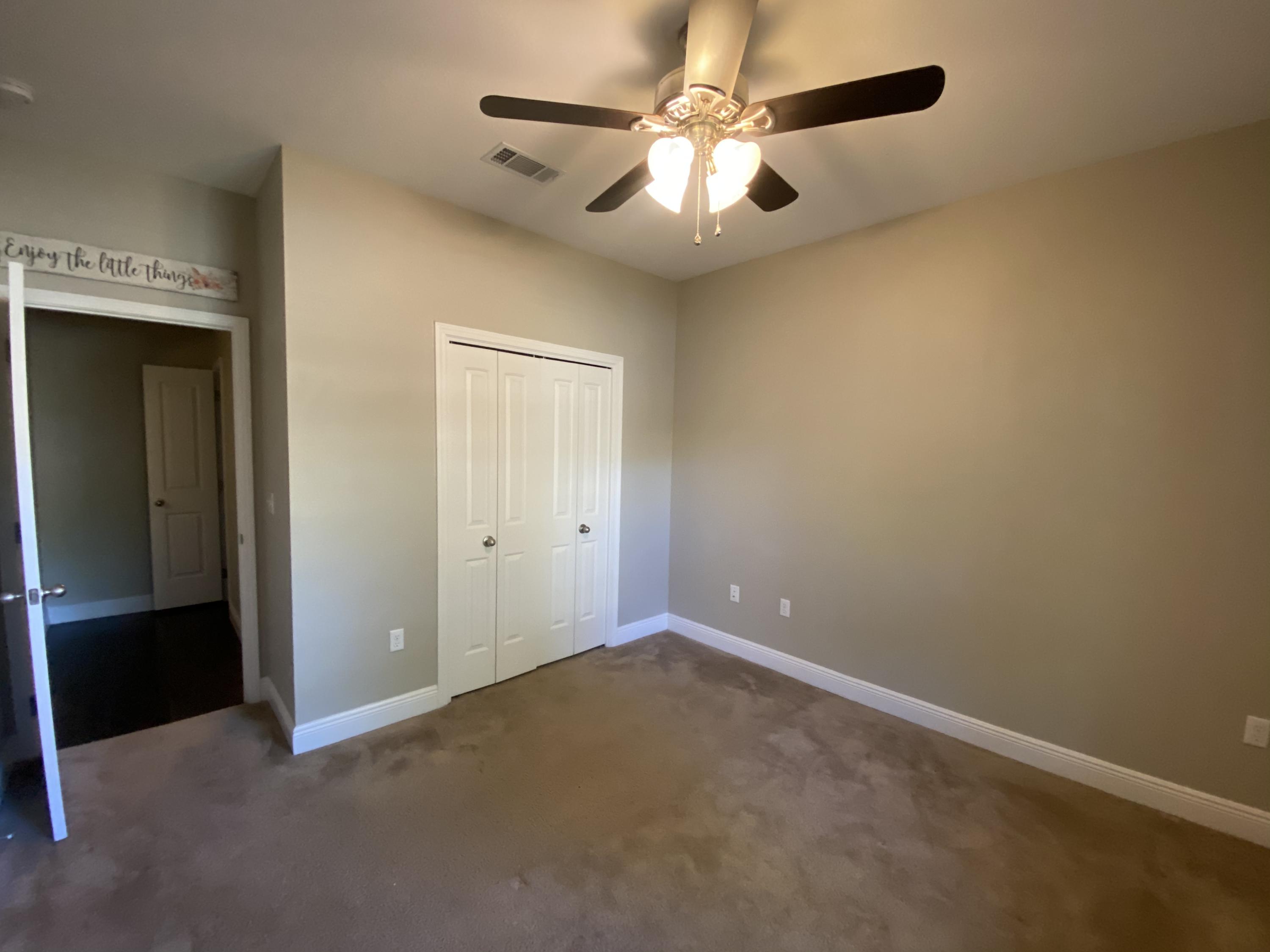 HAMMOCK BAY - Residential Lease
