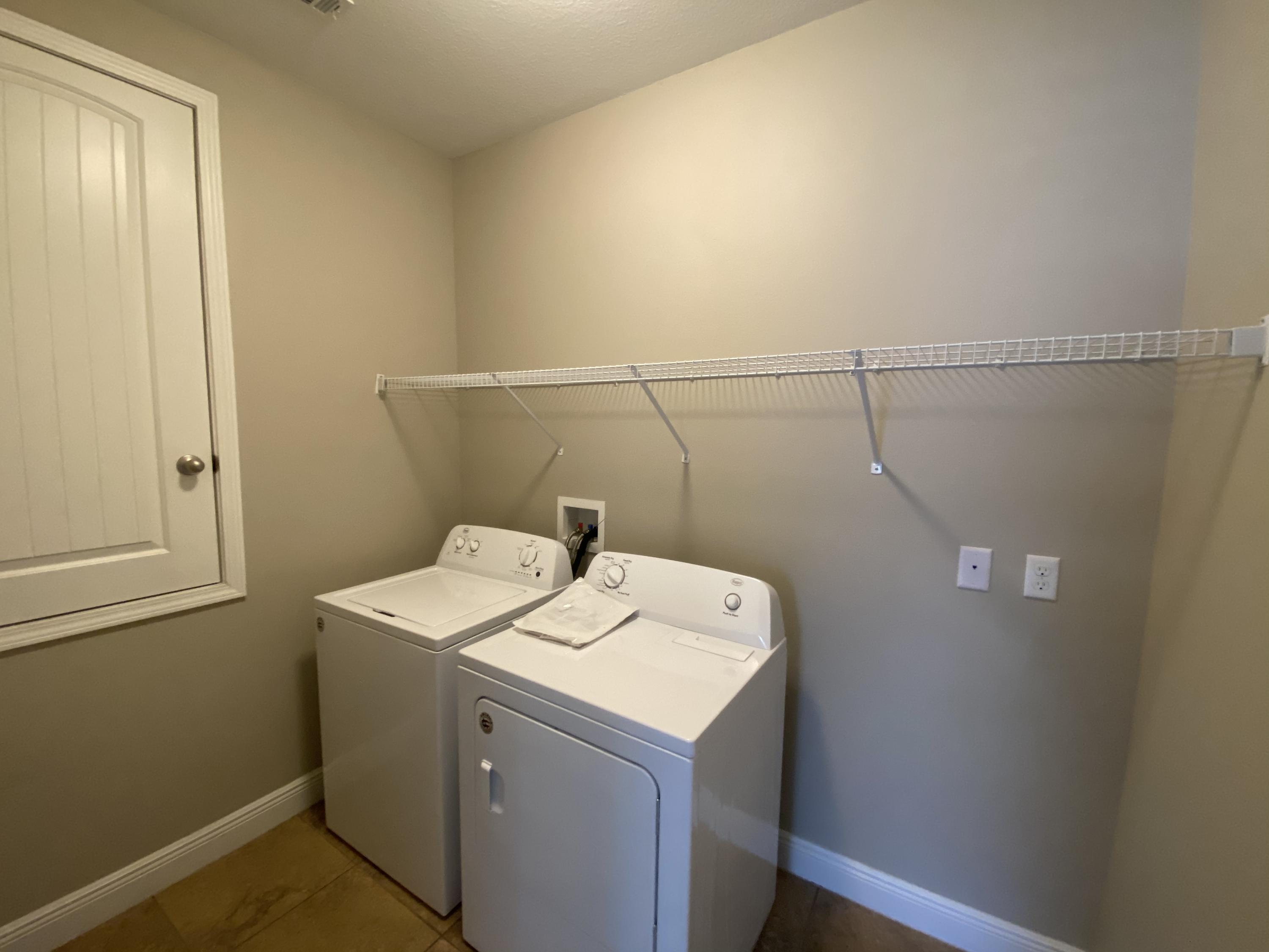 HAMMOCK BAY - Residential Lease