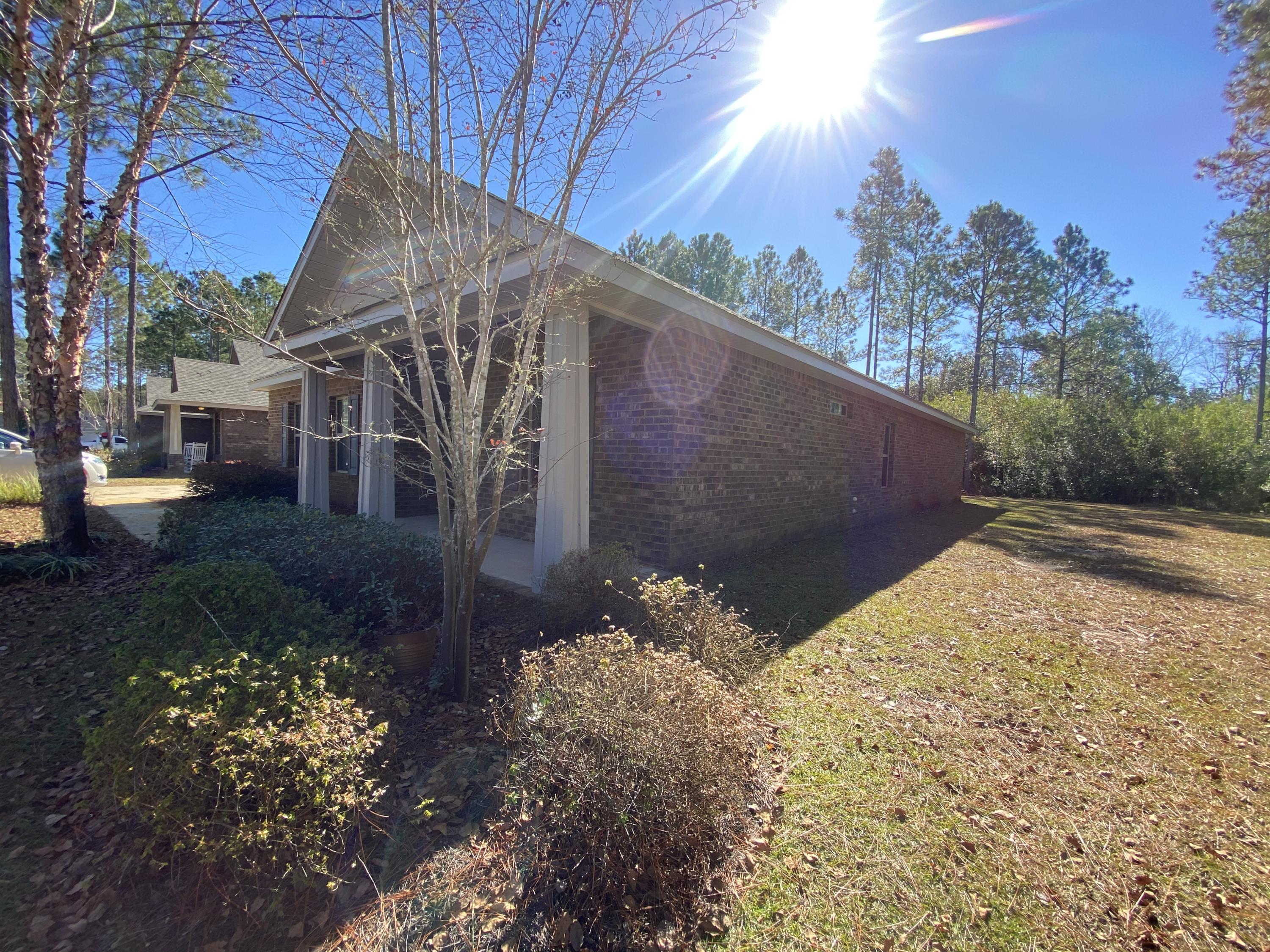HAMMOCK BAY - Residential Lease
