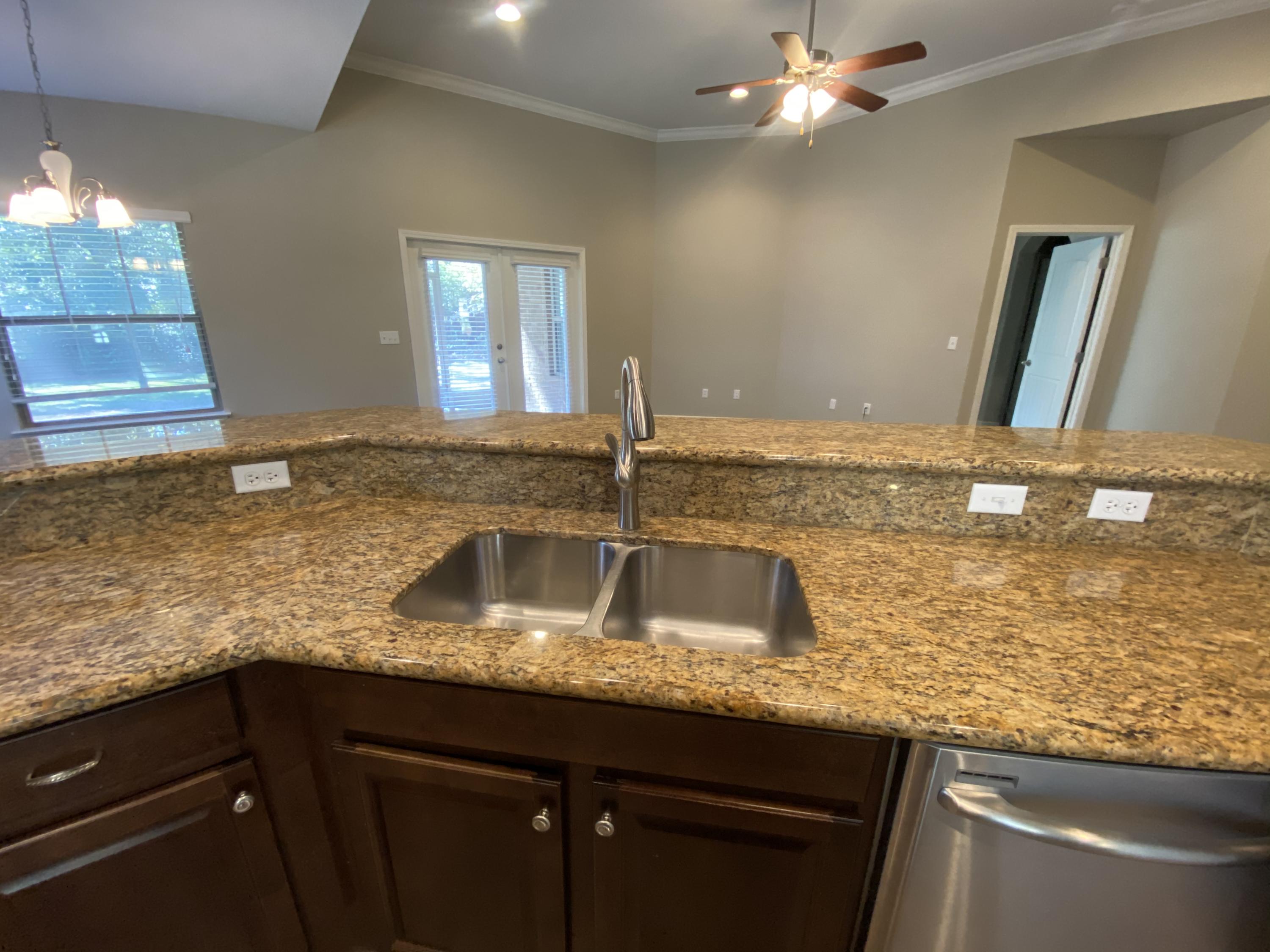 HAMMOCK BAY - Residential Lease
