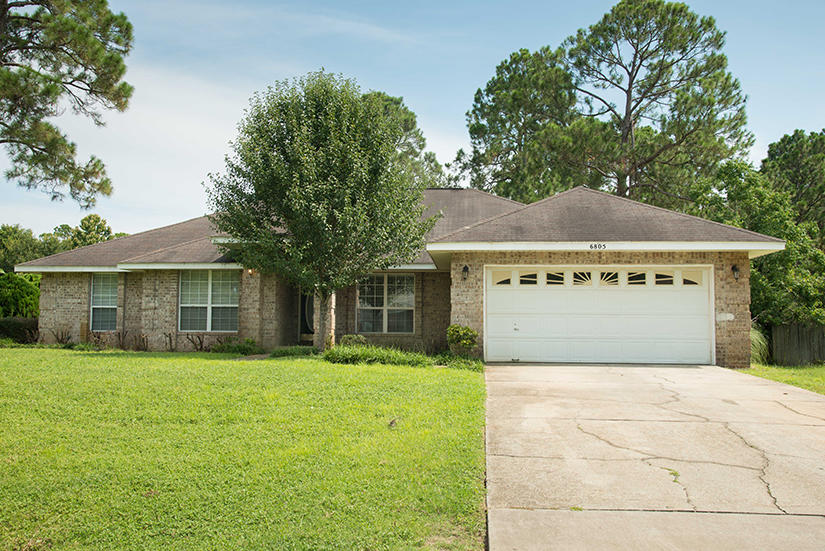 Brand new paint throughout and brand new flooring! Exclusive Brick house, over 2200 Sq.Ft. four bedrooms, with double car garage located on a large, professionally landscaped lot in Holley By The Sea! Enjoy all the amenities this subdivision has to offer. Interior features include all appliances in the kitchen, new stainless steel refrigerator, inside laundry room, Large open room
with separate dining room and living room, with plant ledges. Fresh paint throughout! An open patio, large trees for shade, and privacy fenced back yard offers plenty of room for those outdoor barbeques! NO pets allowed. Absolutely NO Smoking inside home or garage. Must see to appreciate!