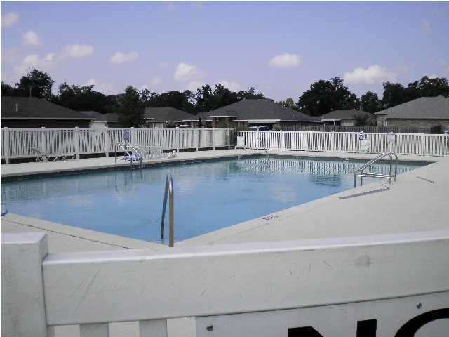 BROOKE ESTATES PH II - Residential Lease
