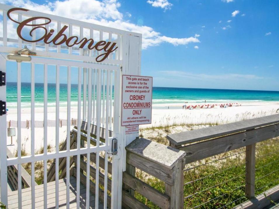 CIBONEY CONDO - Residential
