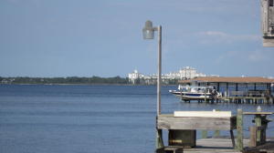 BAYSIDE - Land