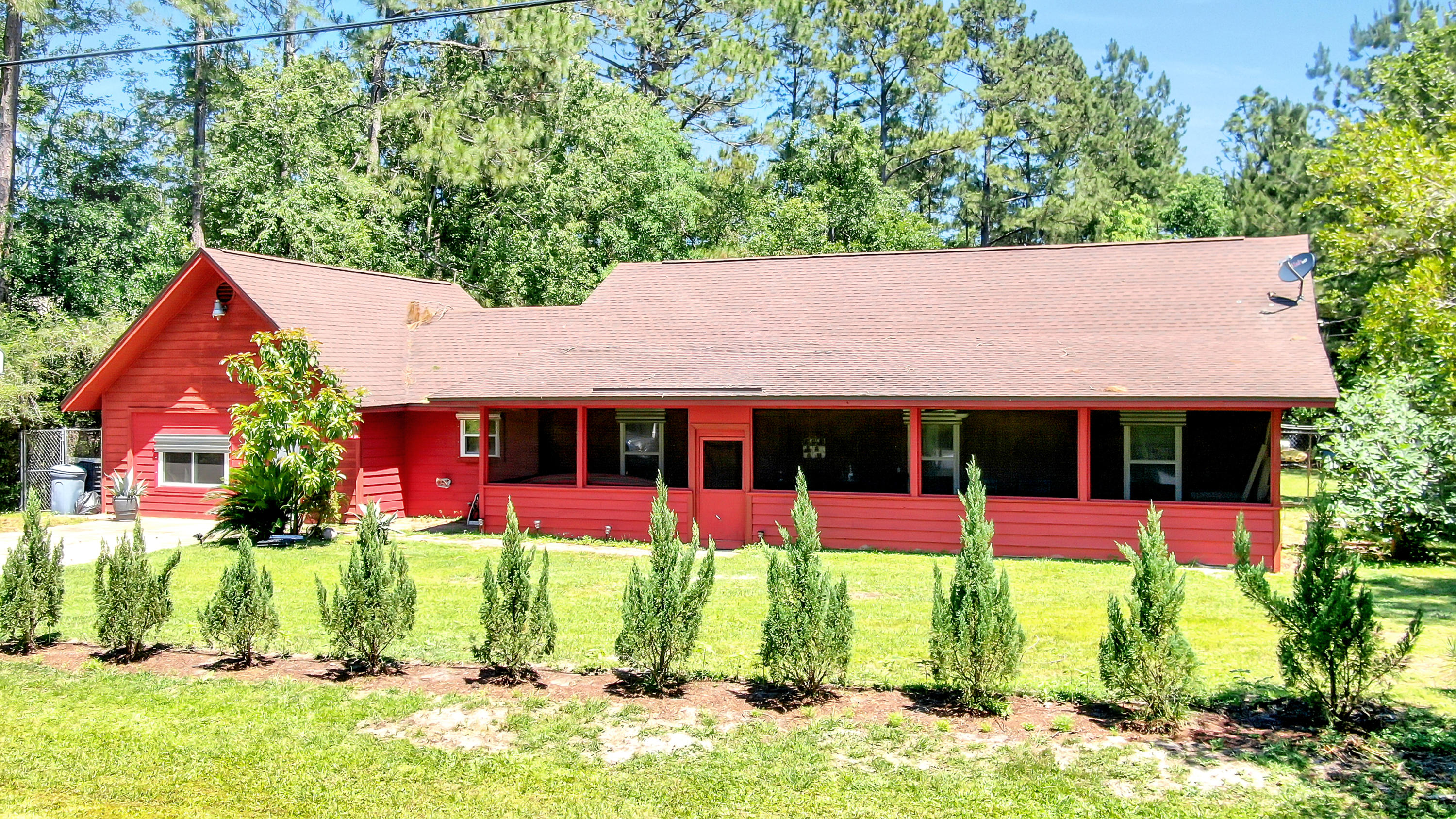 EMERALD SHORES - Residential