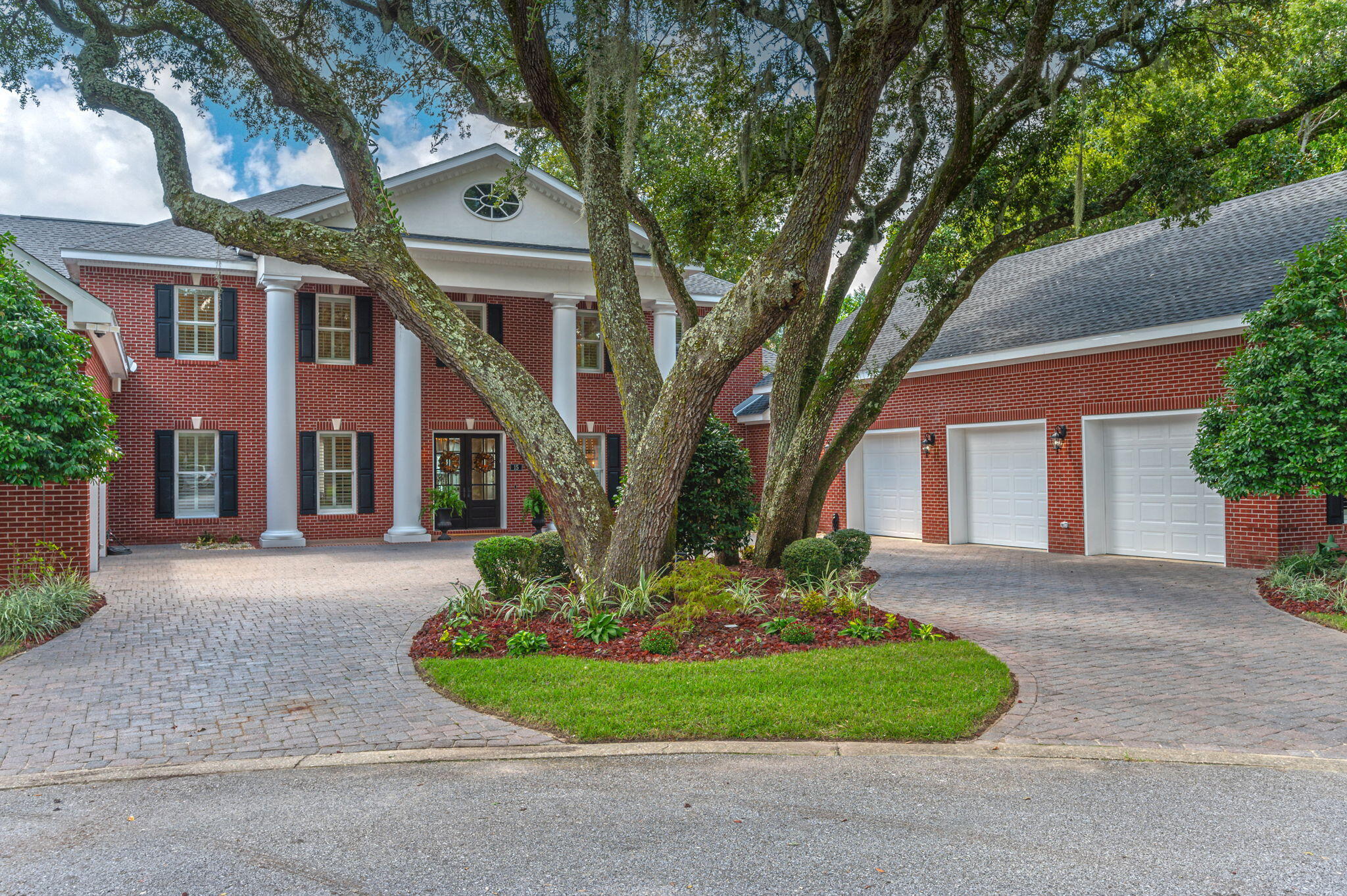 PLANTATION OAKS S/D - Residential