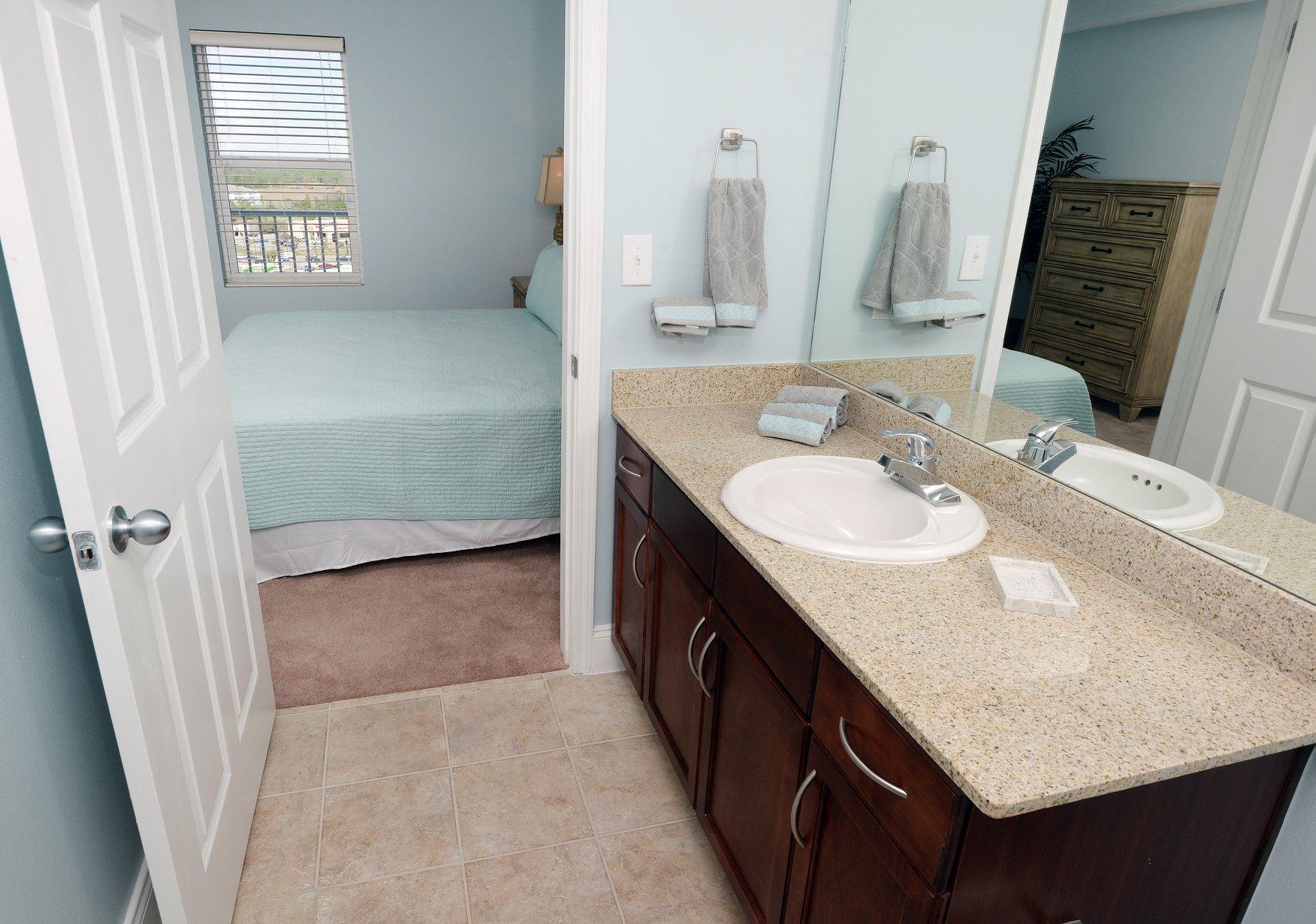 Laketown Wharf - Residential