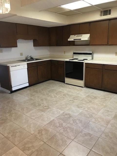 SYKES LIVING TRUST - Residential Lease