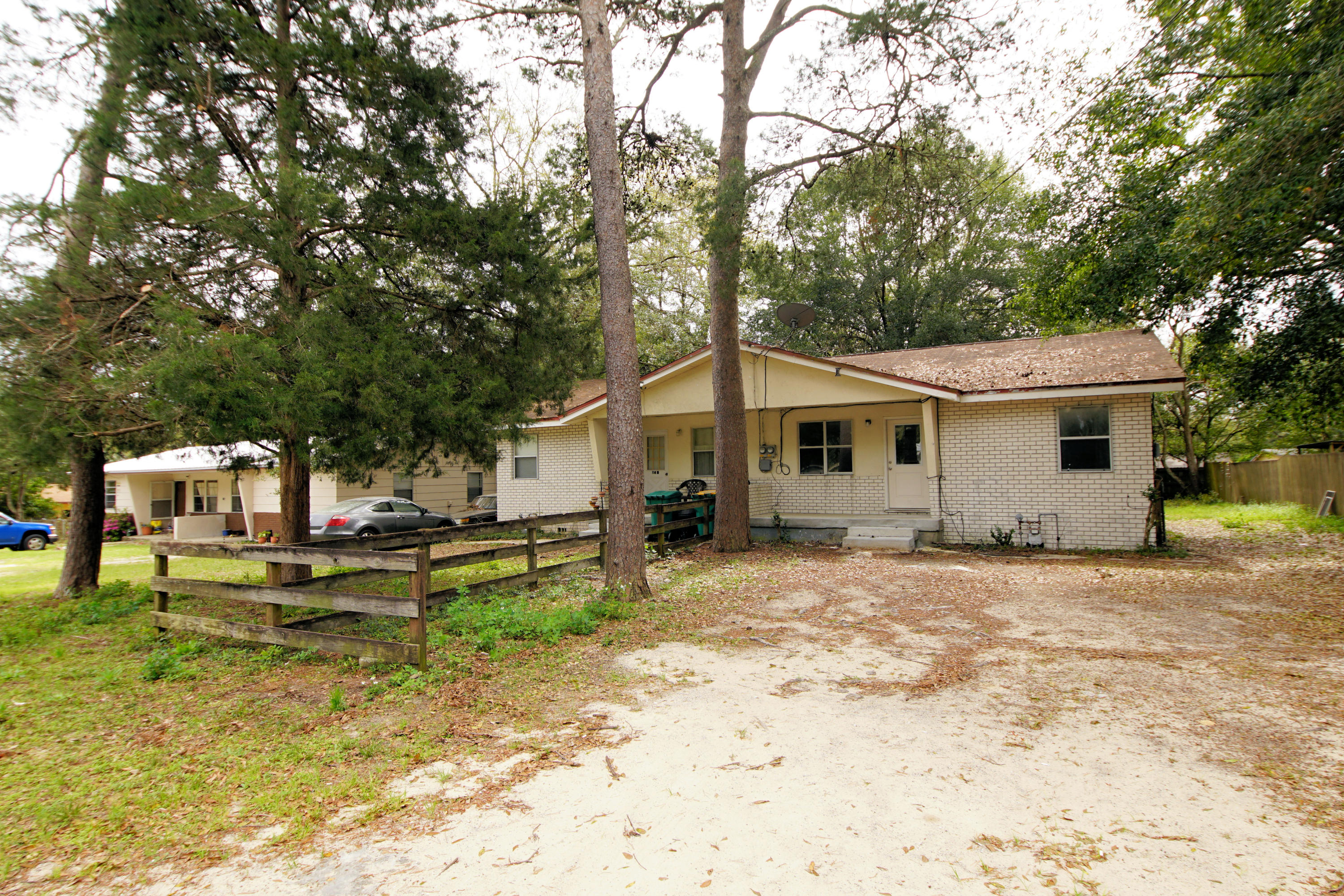 ROSEMONT - Residential Lease