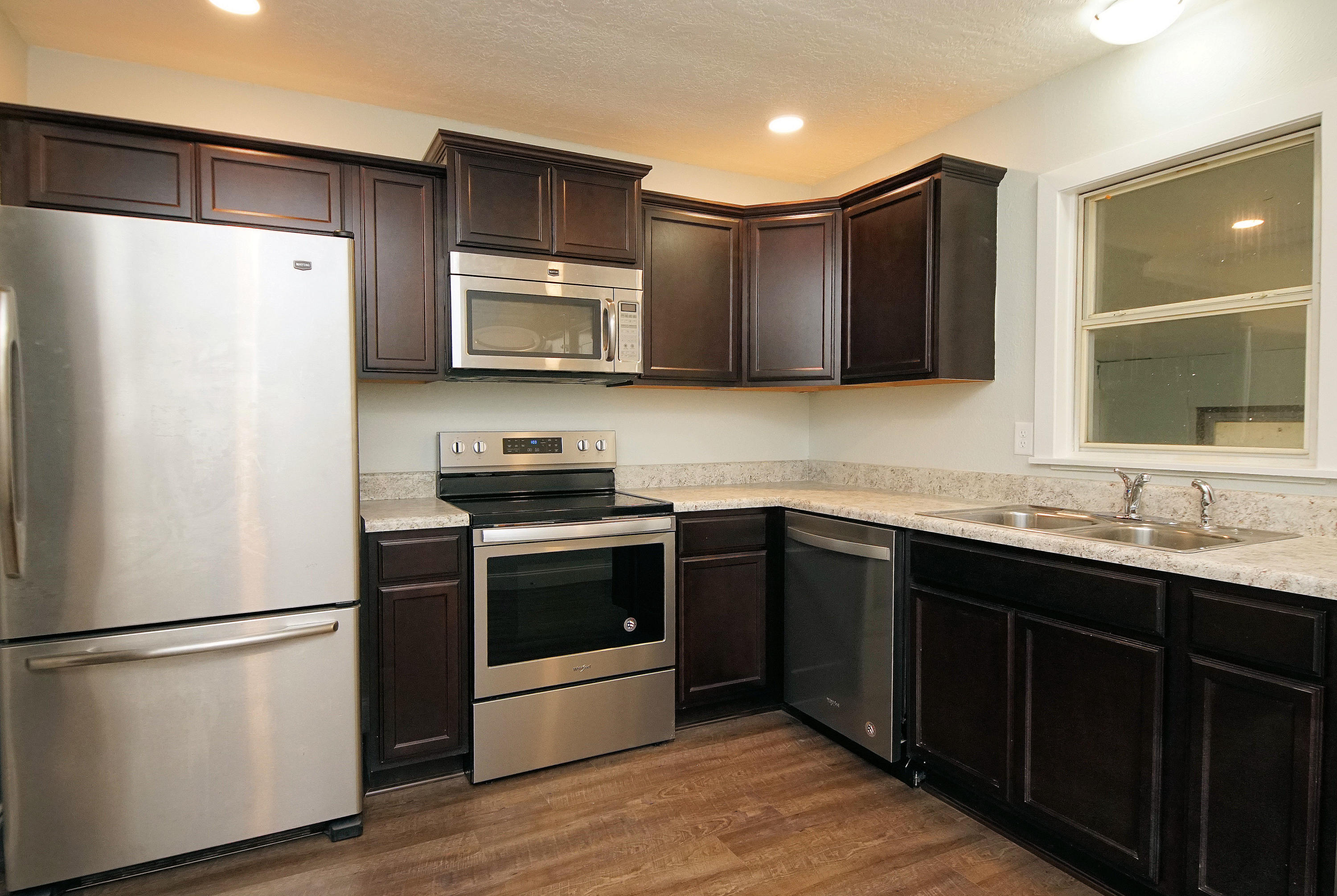 ROSEMONT - Residential Lease
