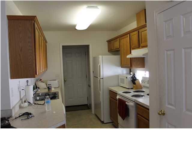 VALPARAISO PINECREST 4 - Residential Lease