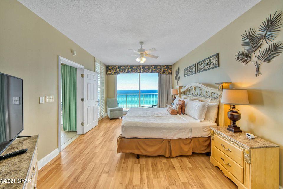 MAJESTIC BEACH TOWERS II - Residential