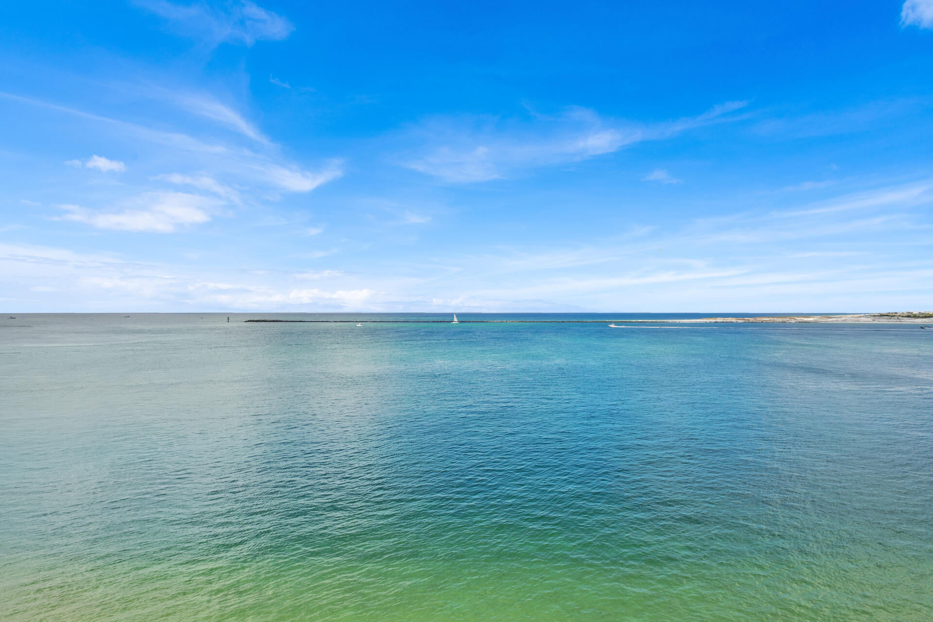 WATERVIEW TOWERS YACHT CLUB - Residential