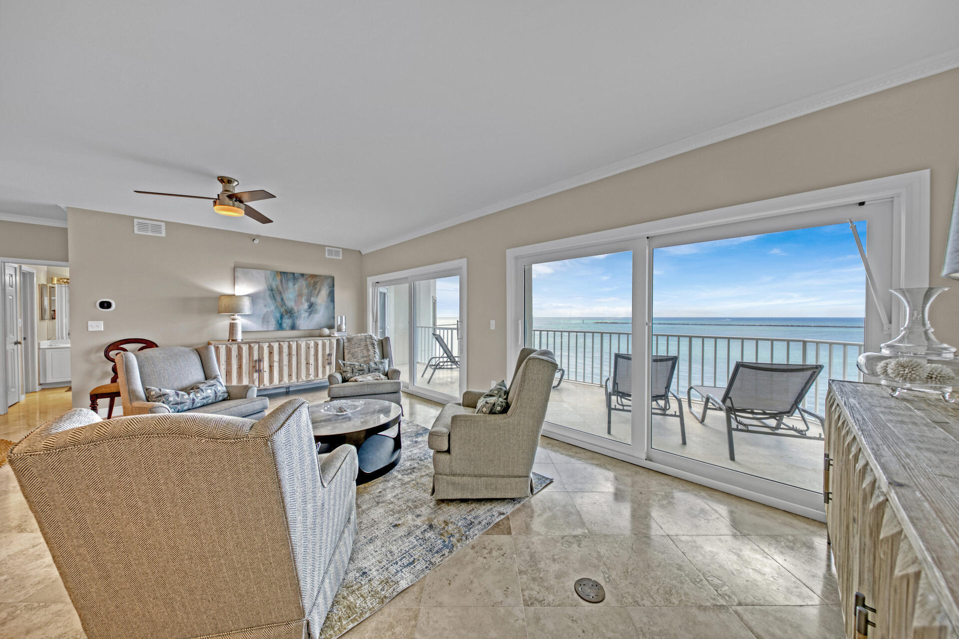 WATERVIEW TOWERS YACHT CLUB - Residential
