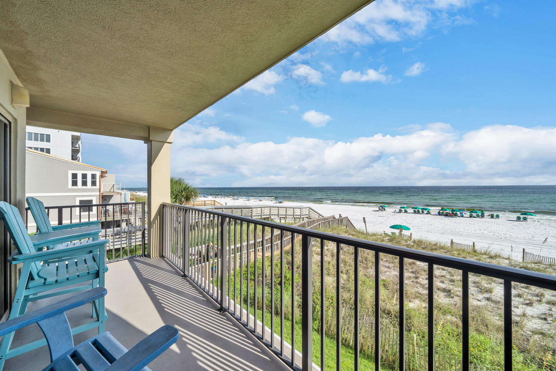 EMERALD TOWERS WEST CONDO - Residential