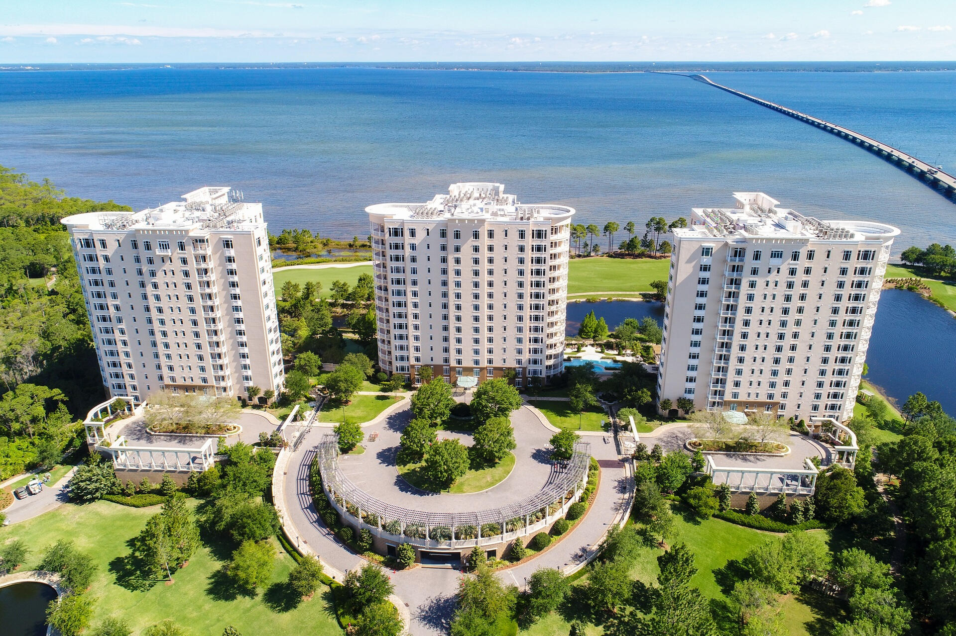 ONE WATER PLACE AT KELLY PLANTATION - Residential