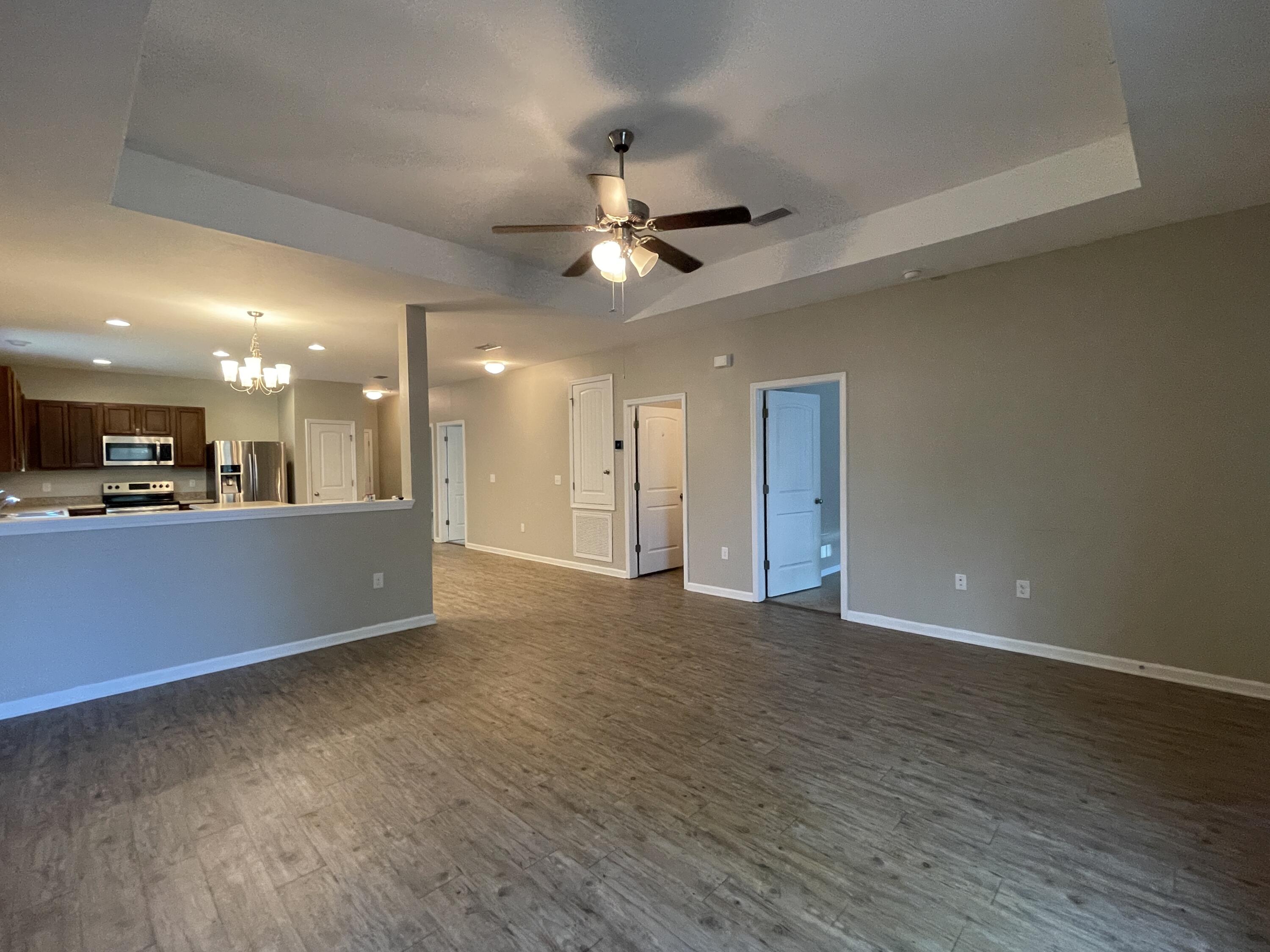 HAMMOCK BAY - Residential Lease