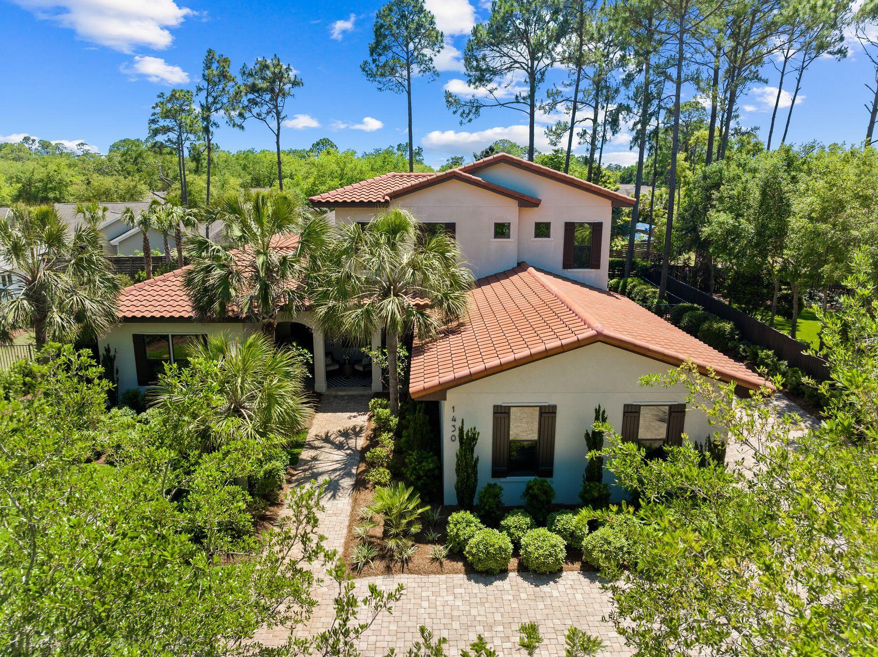 BAYTOWNE AVE EAST - Residential