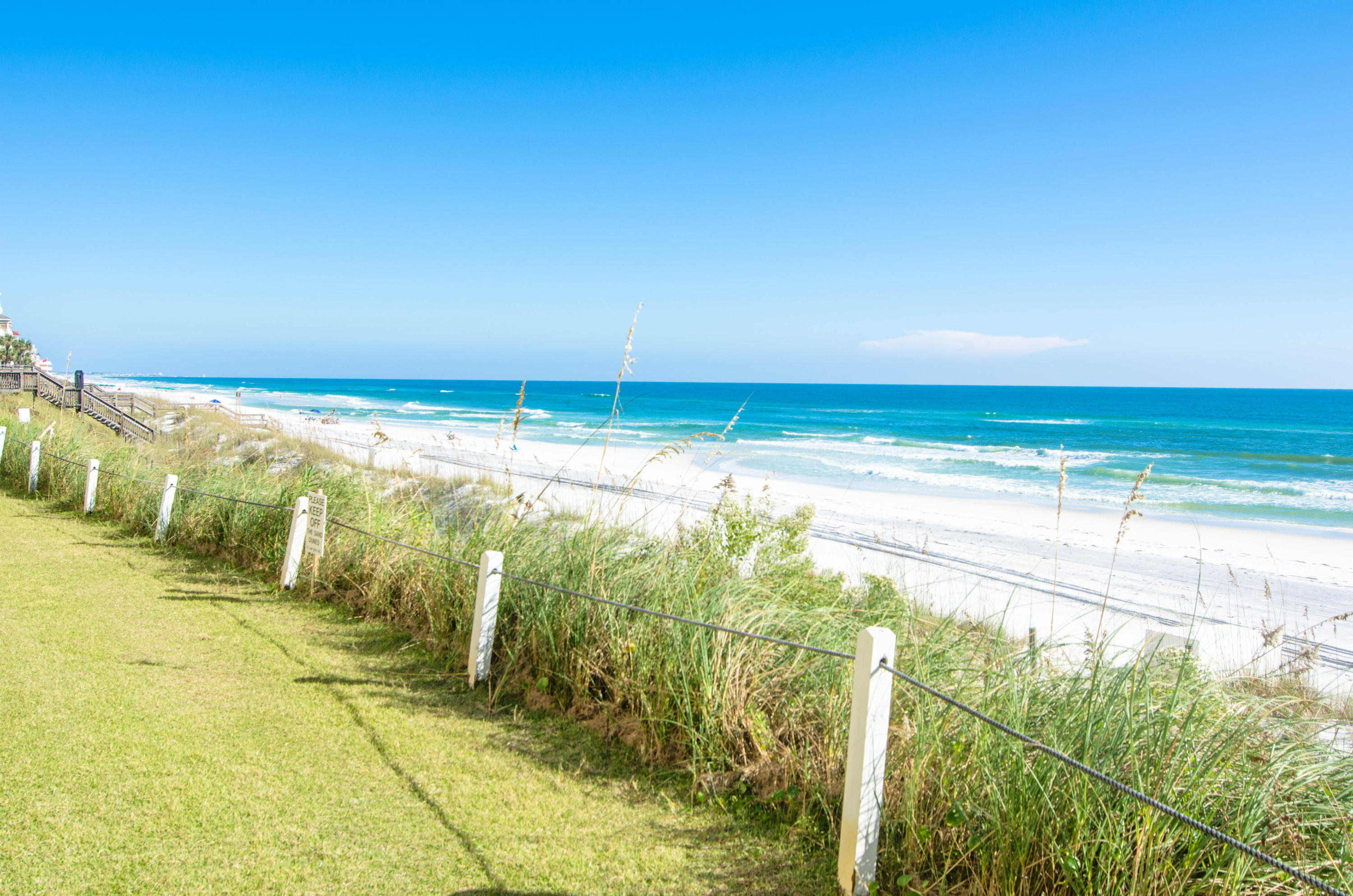 BEACH HOUSE CONDO PH 2 - Residential
