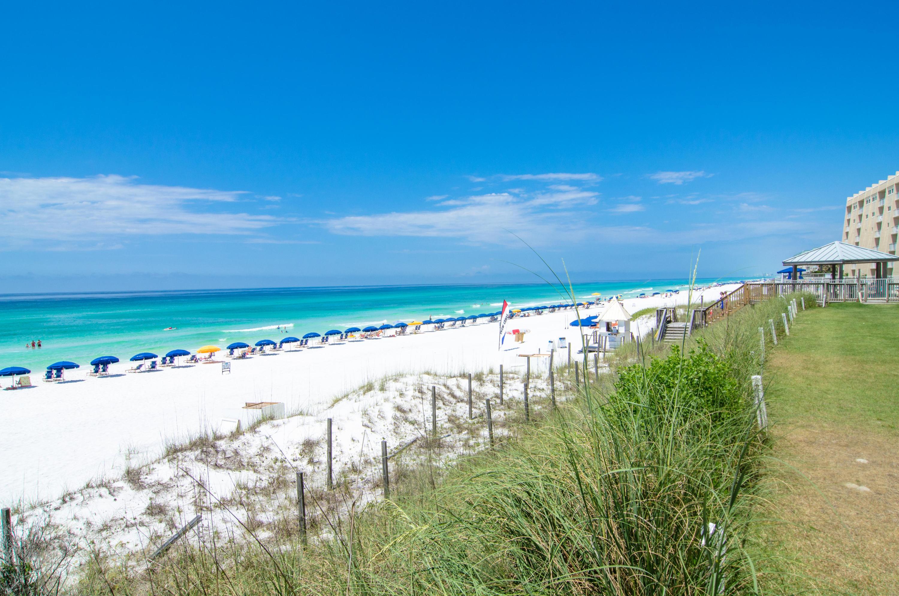 BEACH HOUSE CONDO PH 2 - Residential