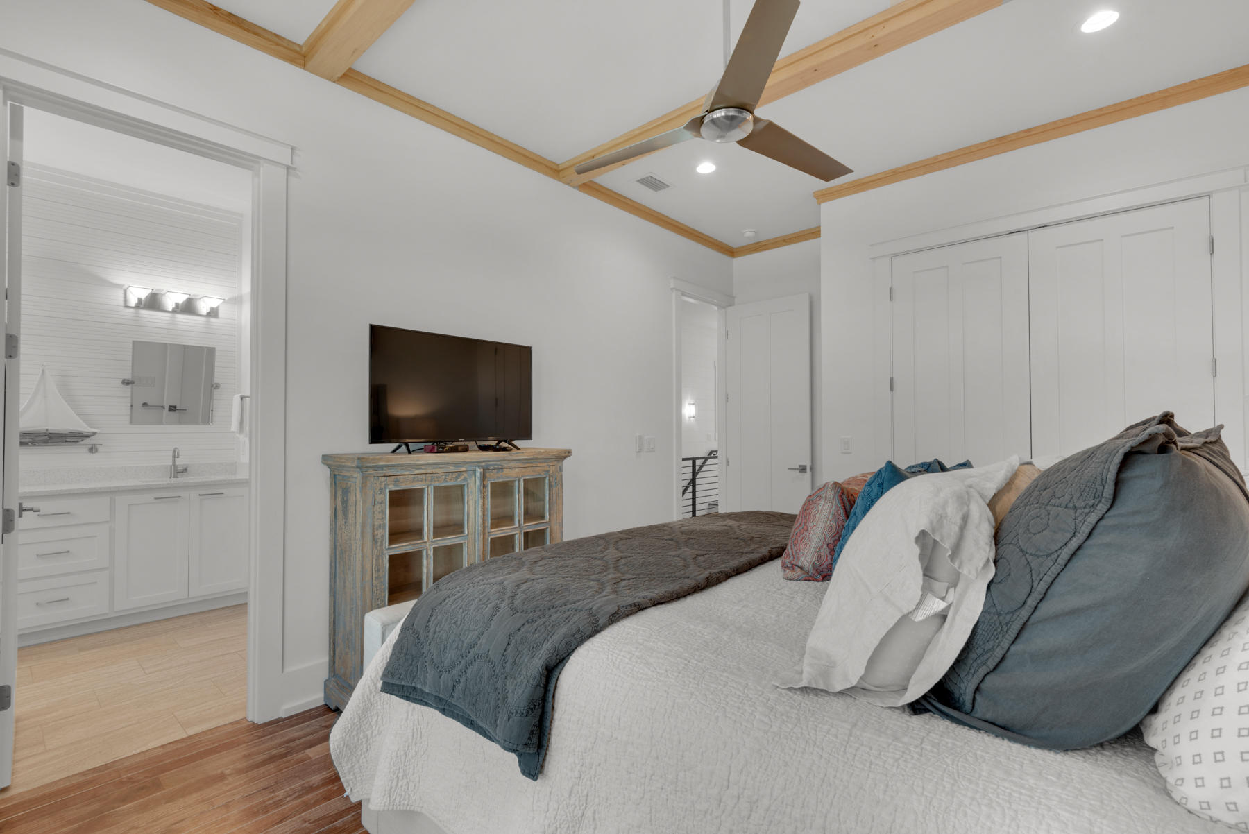 BEACH HAVEN COTTAGES - Residential