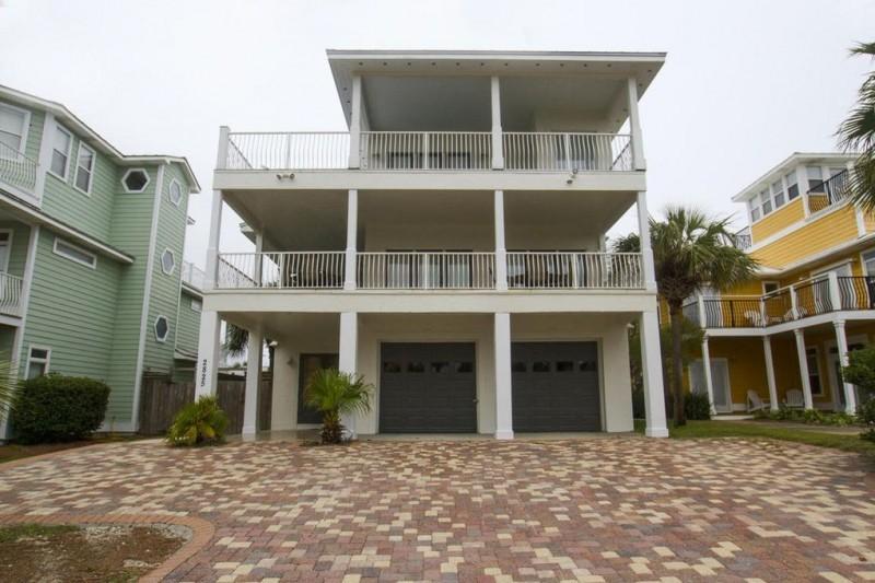 CRYSTAL BEACH - Residential