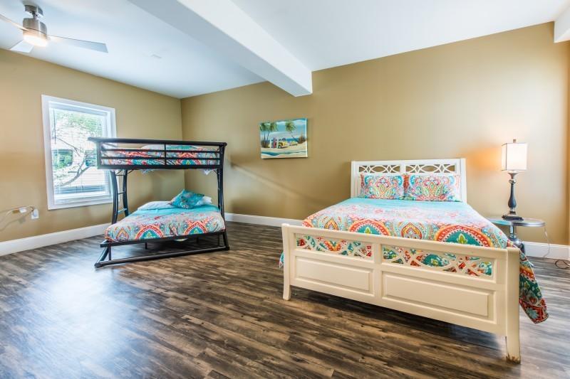 CRYSTAL BEACH - Residential