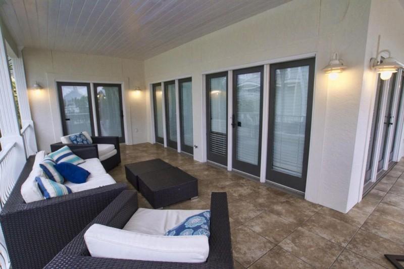 CRYSTAL BEACH - Residential