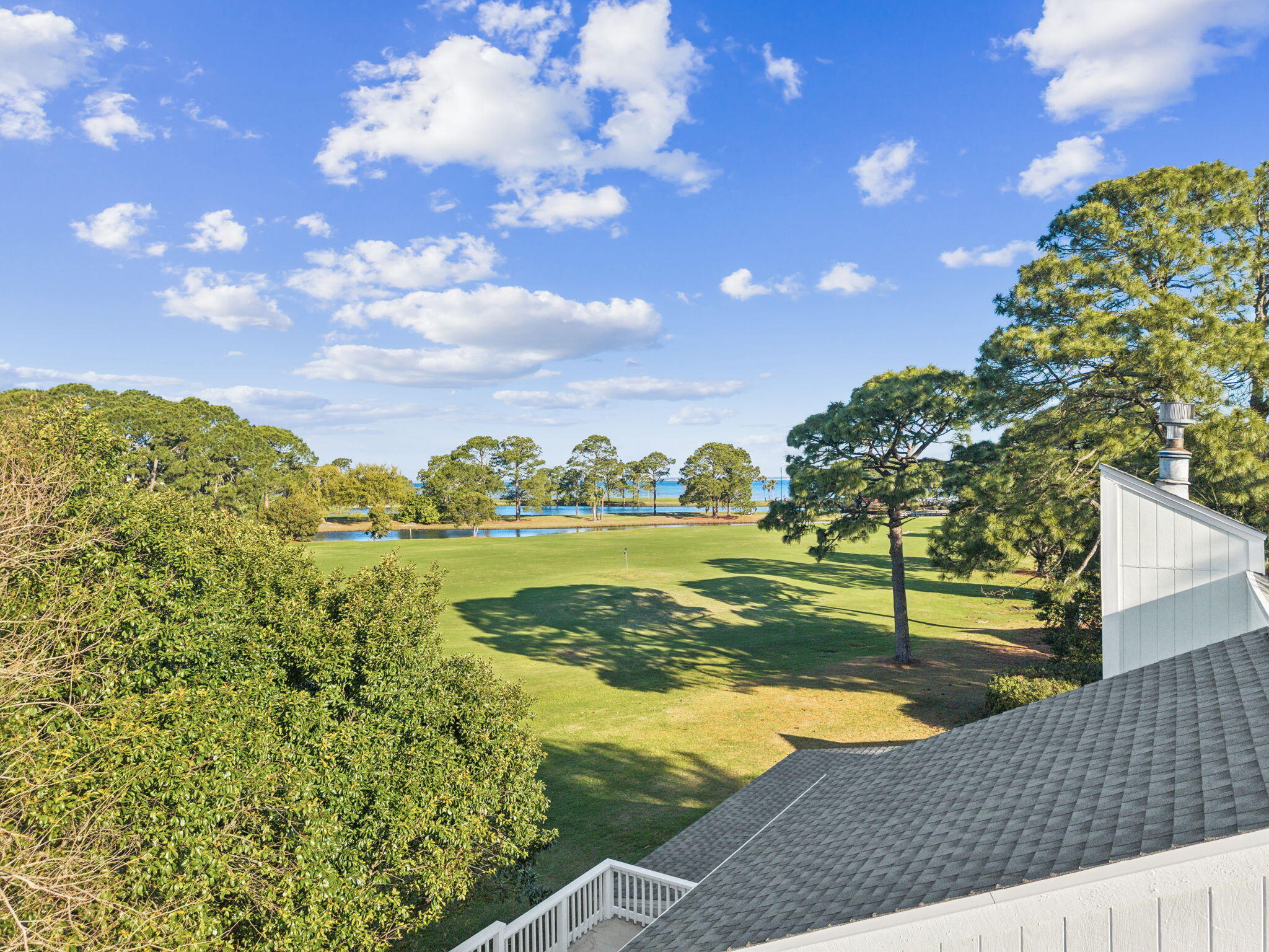 LINKSIDE VILLAGE UNIT 1 - Residential