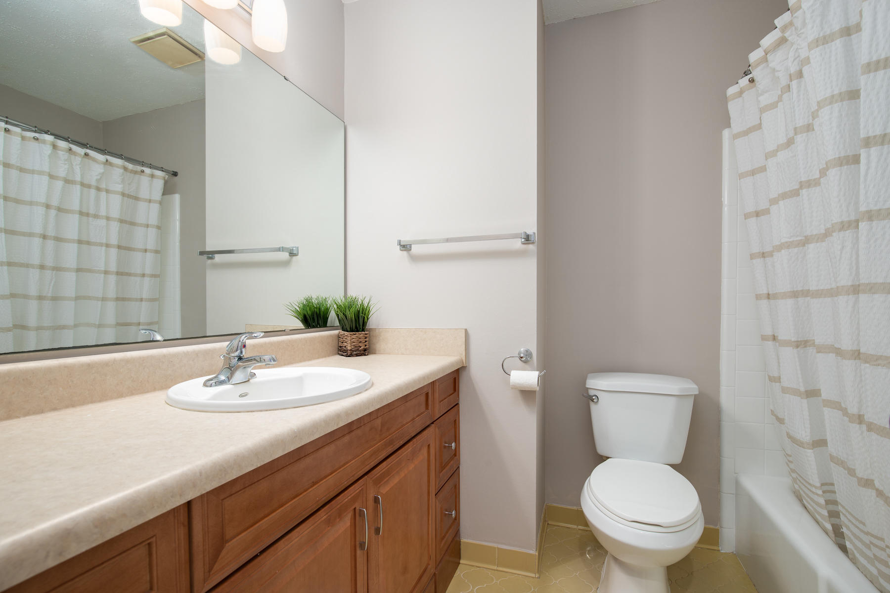 SEA HILLS 1ST - Residential