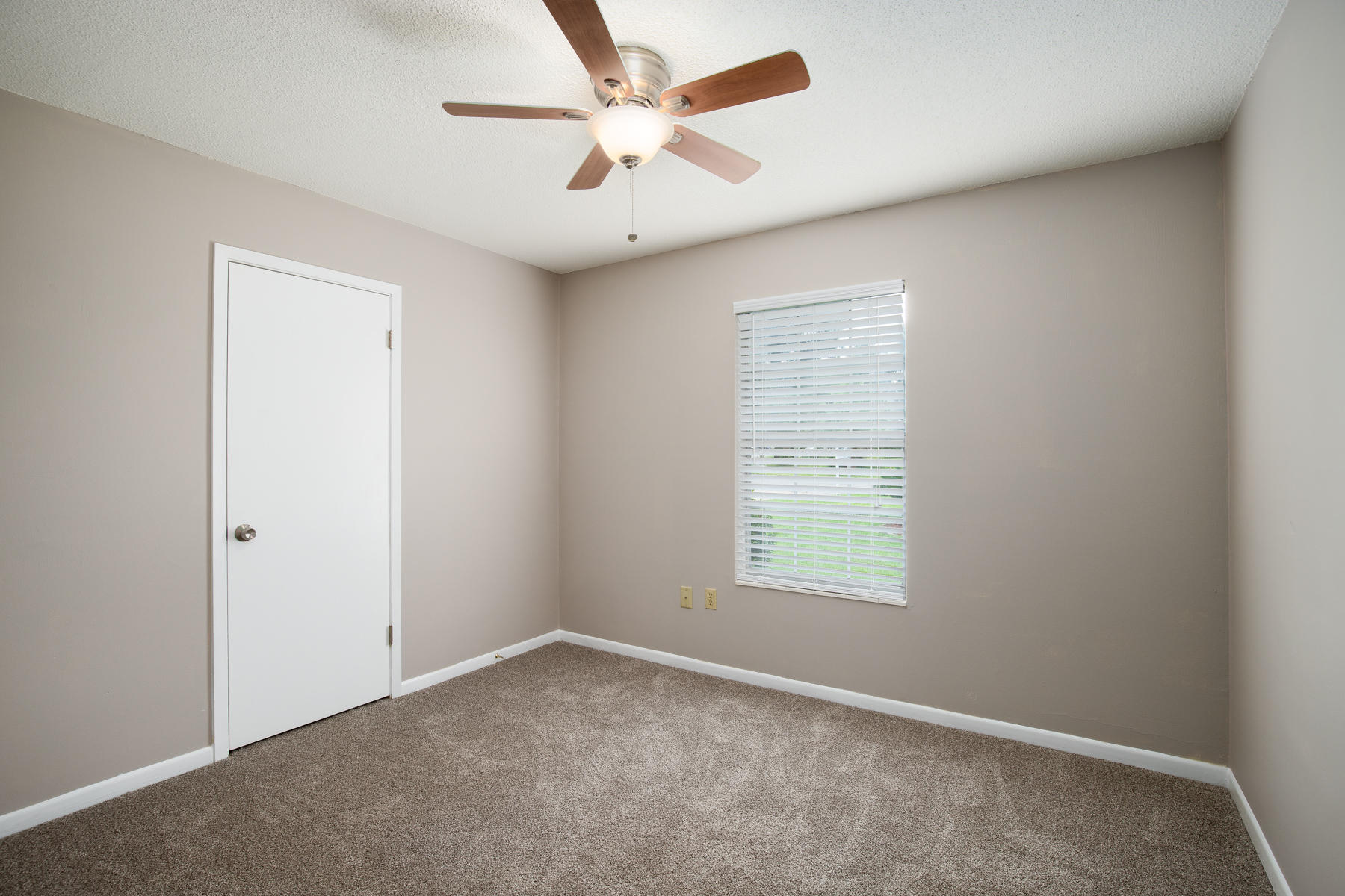 SEA HILLS 1ST - Residential