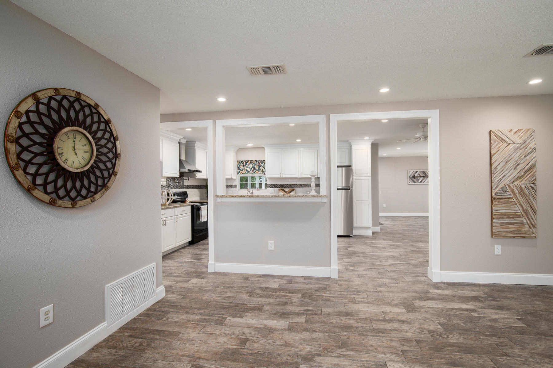 SEA HILLS 1ST - Residential