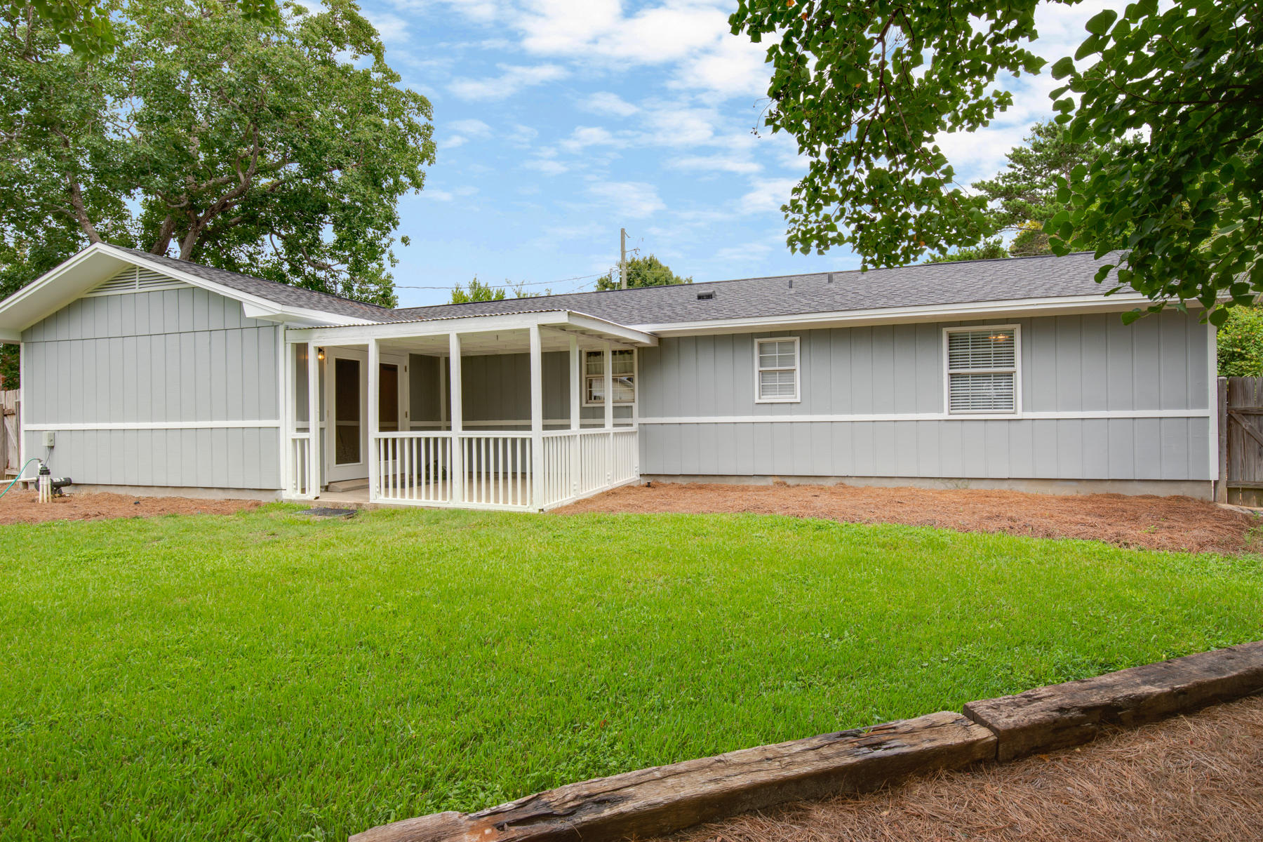 SEA HILLS 1ST - Residential