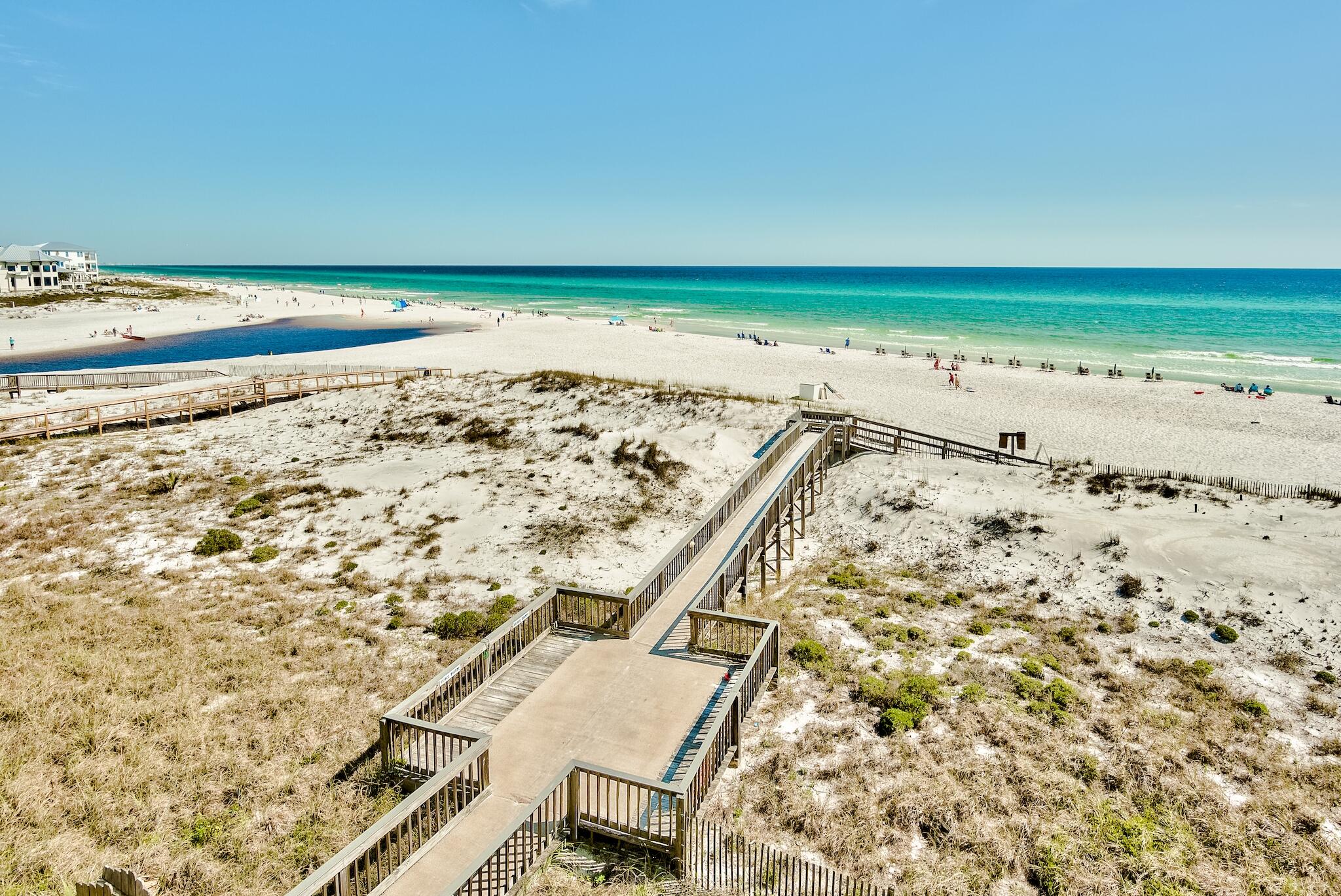 Commodore's Retreat - Residential