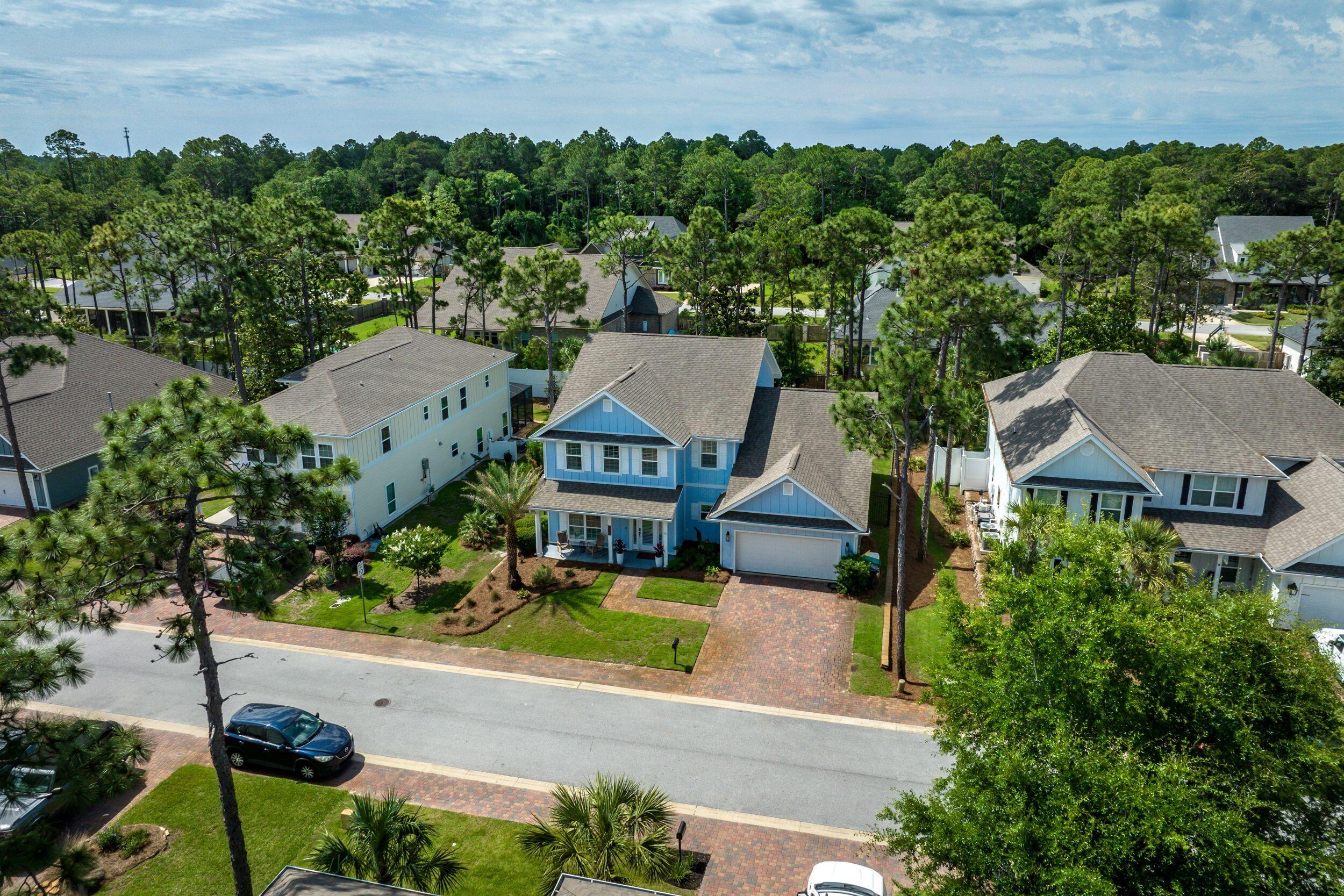 Mussett Bayou Manor - Residential
