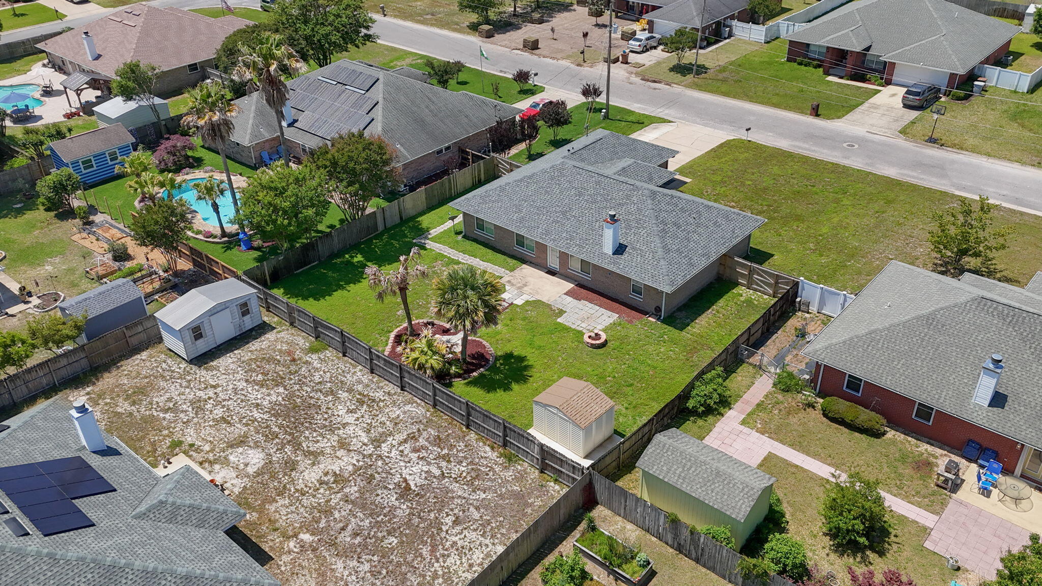 HAMPTON RIDGE ESTATES - Residential