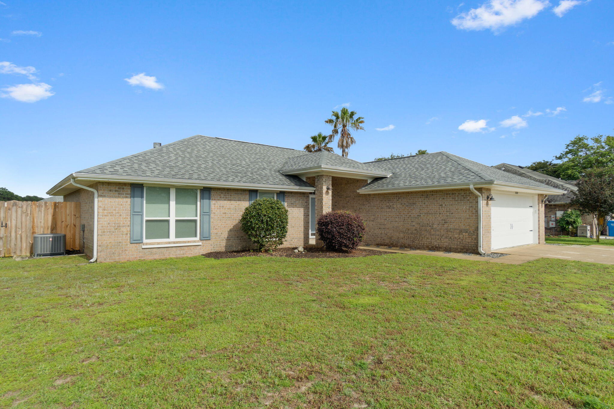 HAMPTON RIDGE ESTATES - Residential