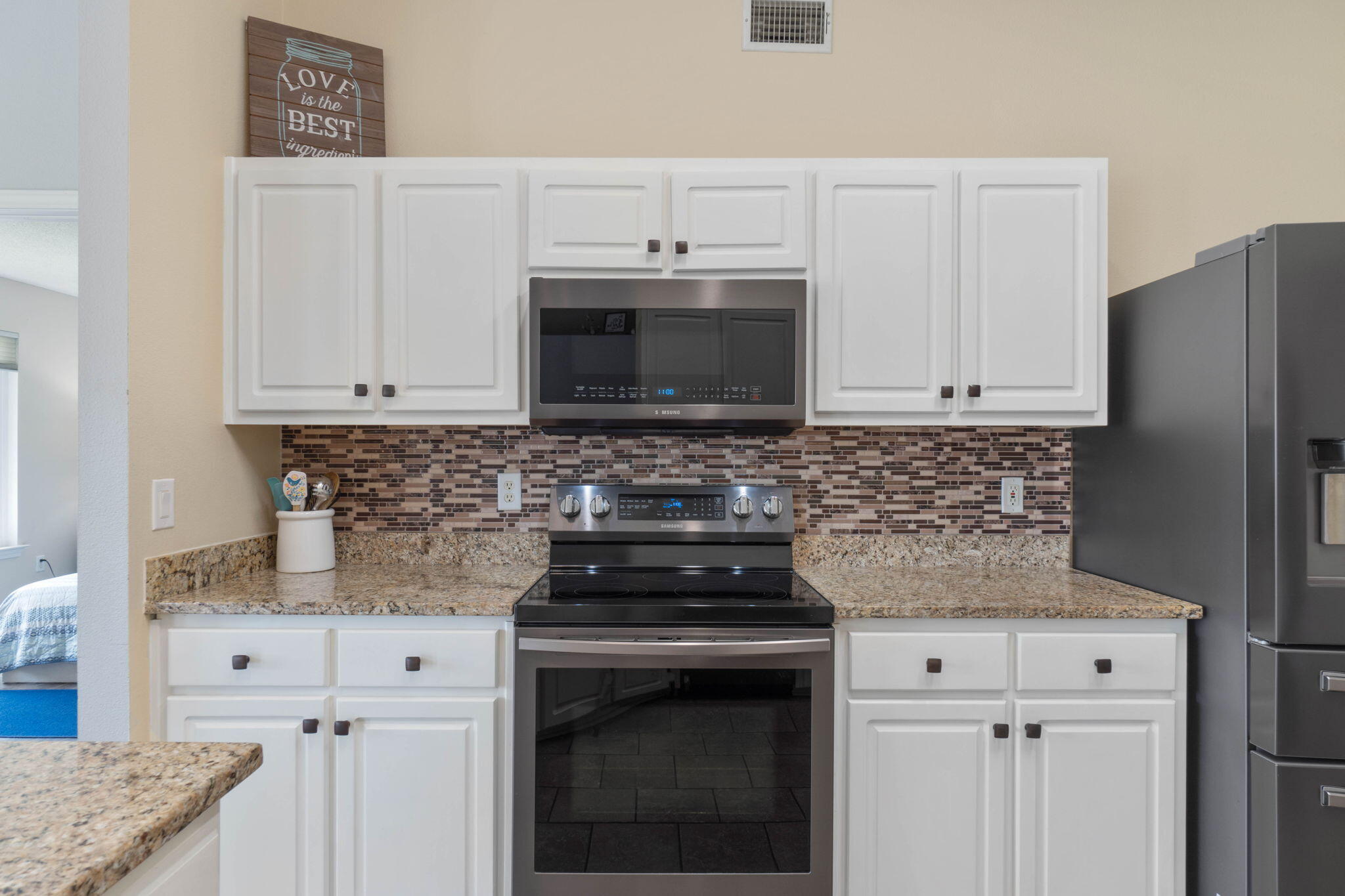 HAMPTON RIDGE ESTATES - Residential