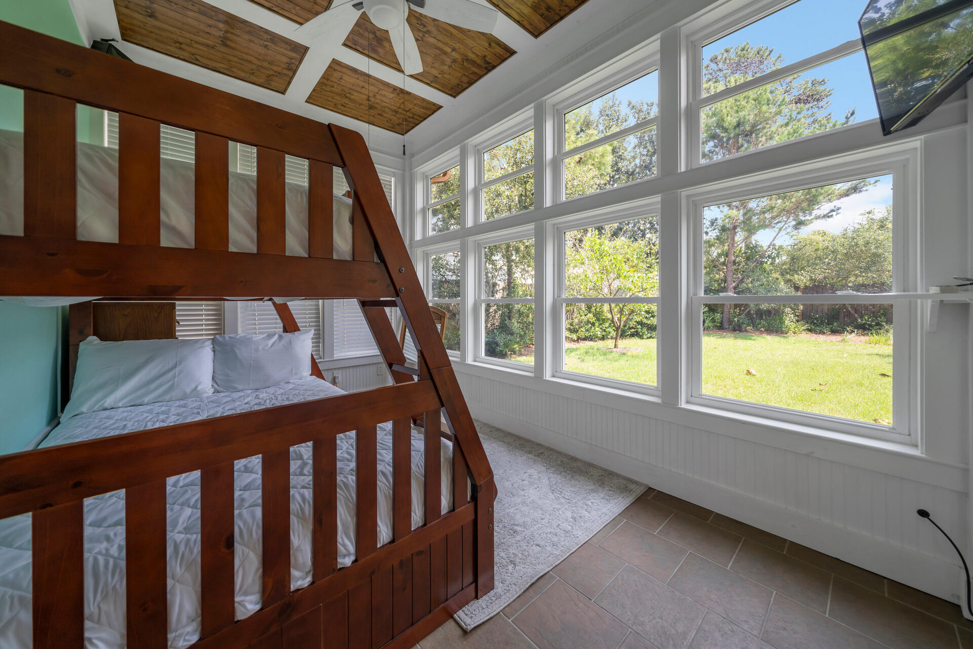 GULFVIEW HEIGHTS - Residential Lease