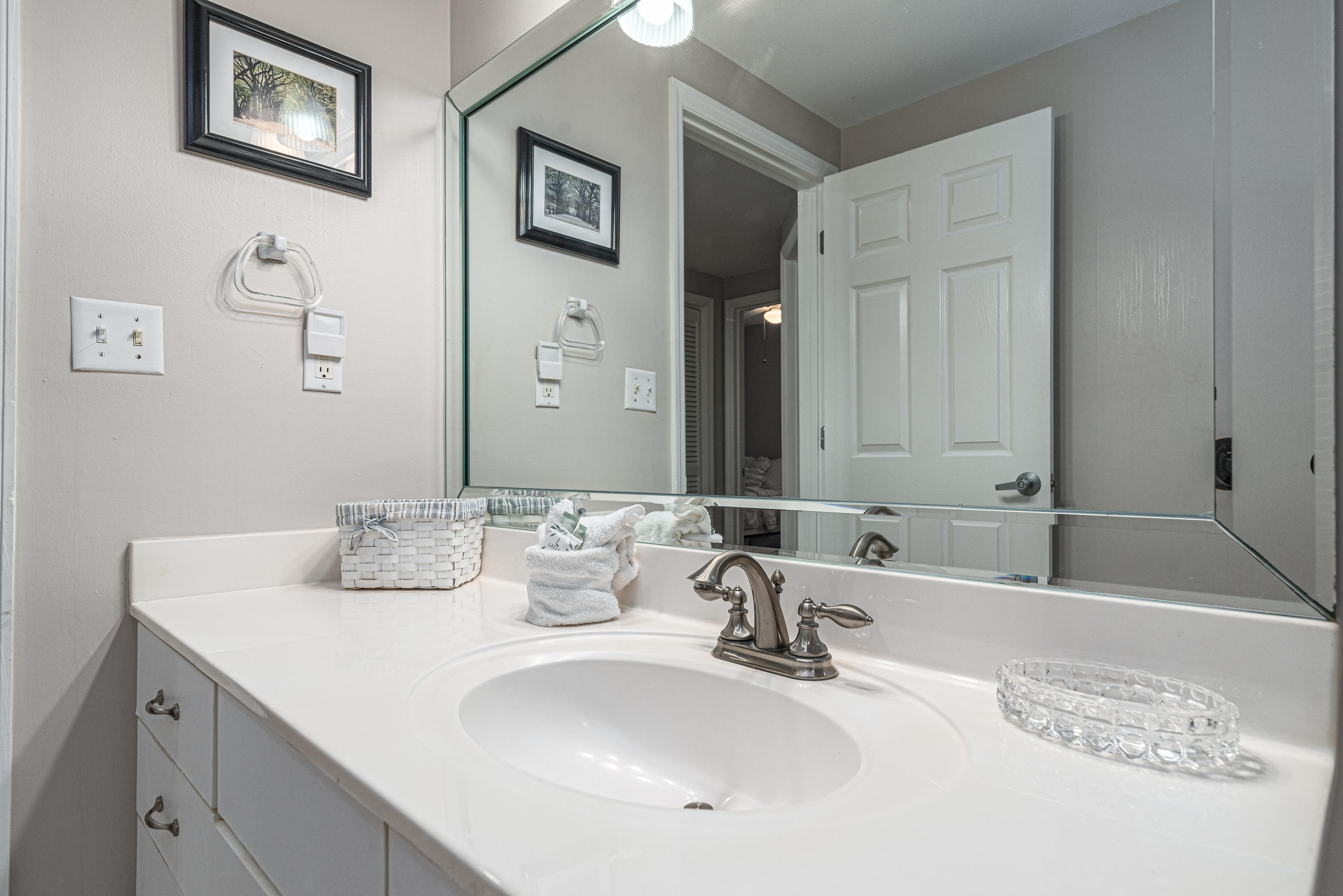 SUMMERCHASE CONDO

Inn at Crystal Beach - Residential