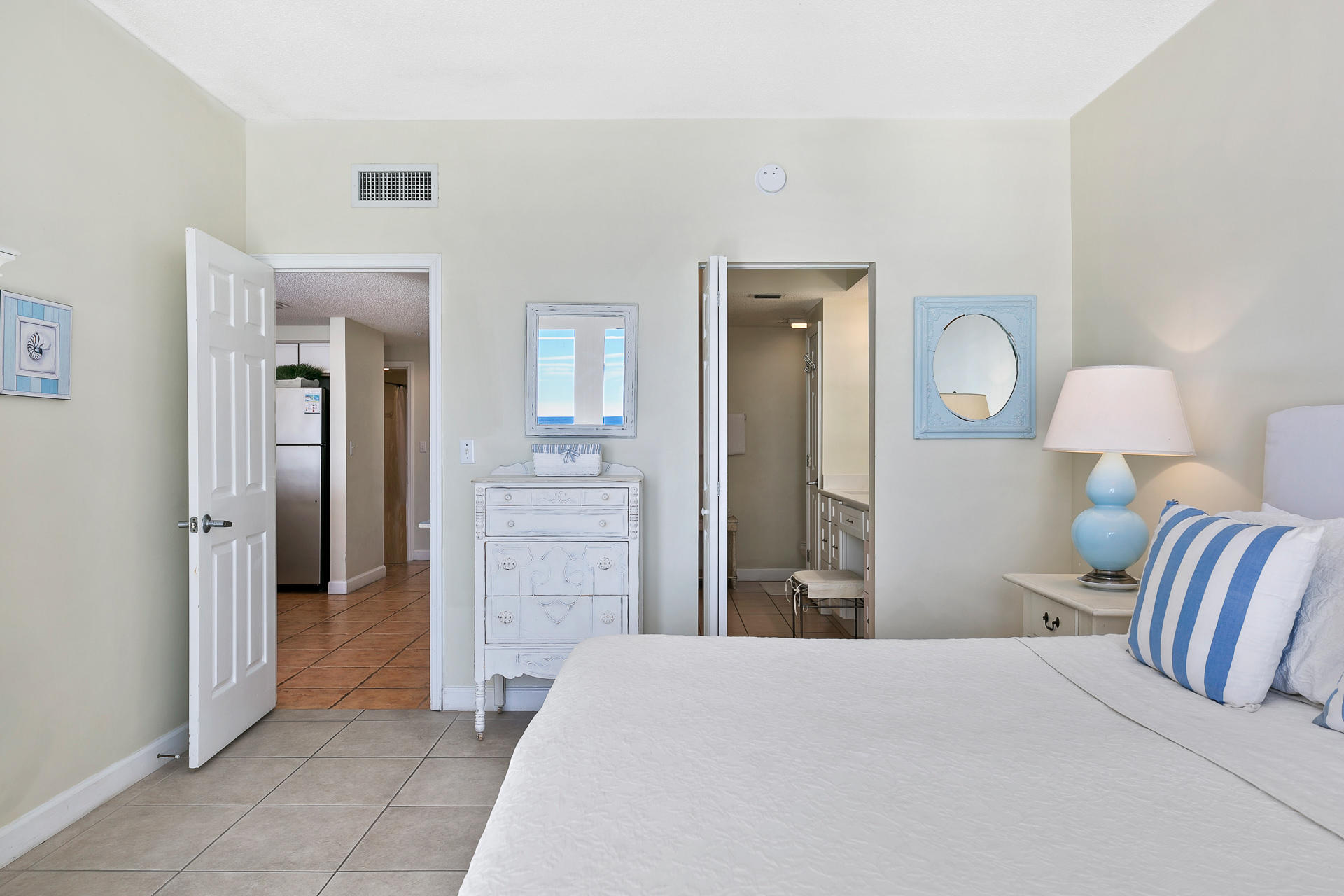 SUMMERCHASE CONDO

Inn at Crystal Beach - Residential