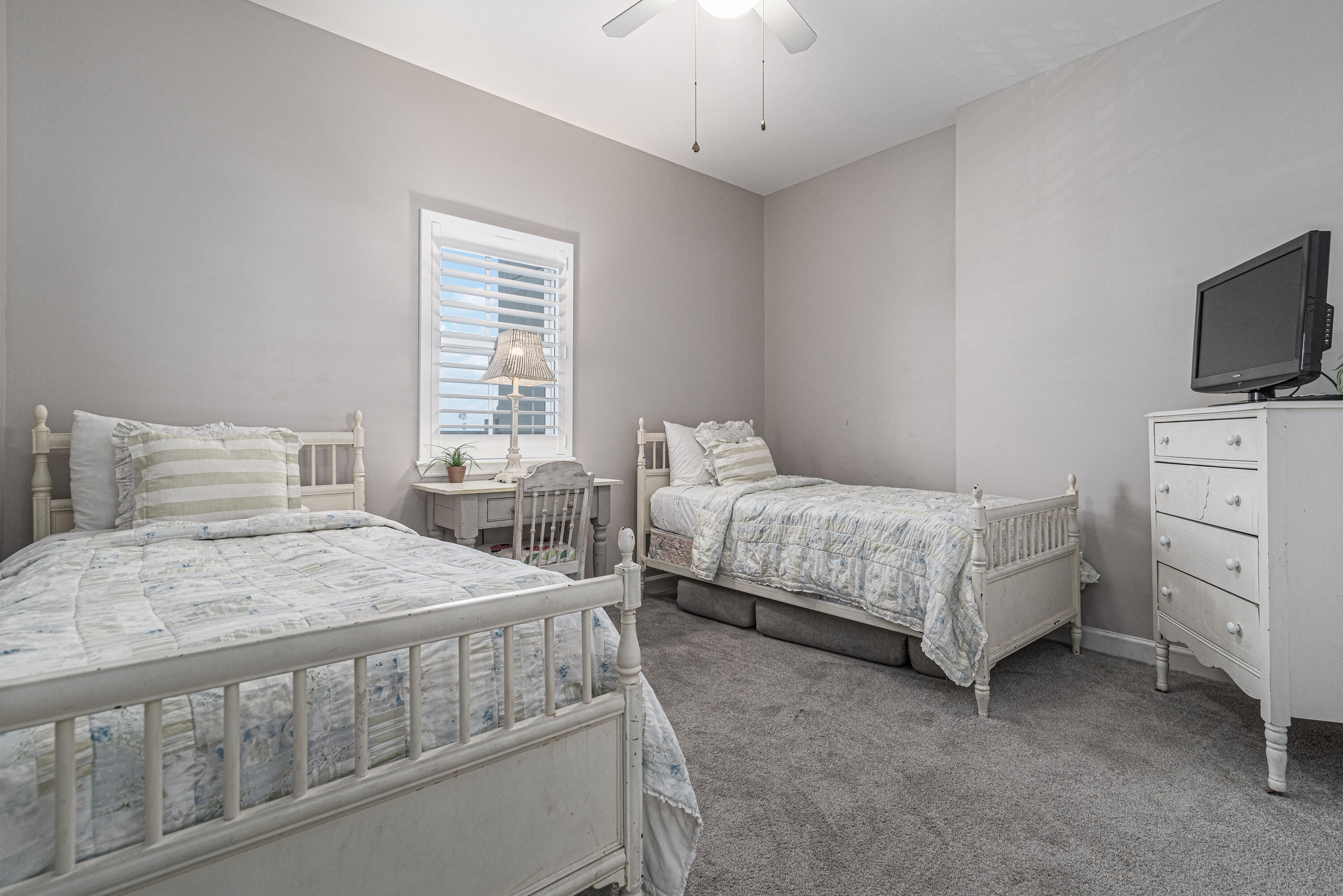 SUMMERCHASE CONDO

Inn at Crystal Beach - Residential