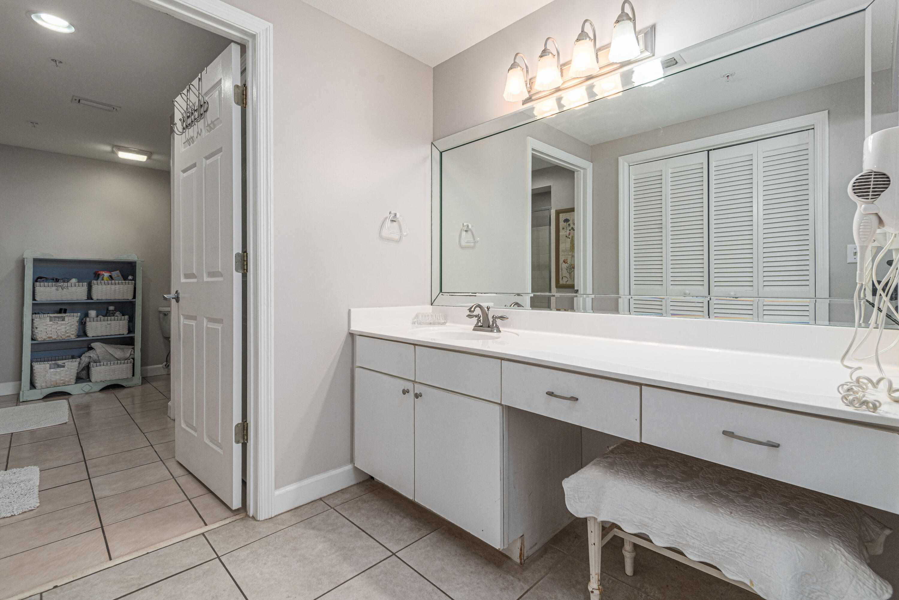 SUMMERCHASE CONDO

Inn at Crystal Beach - Residential