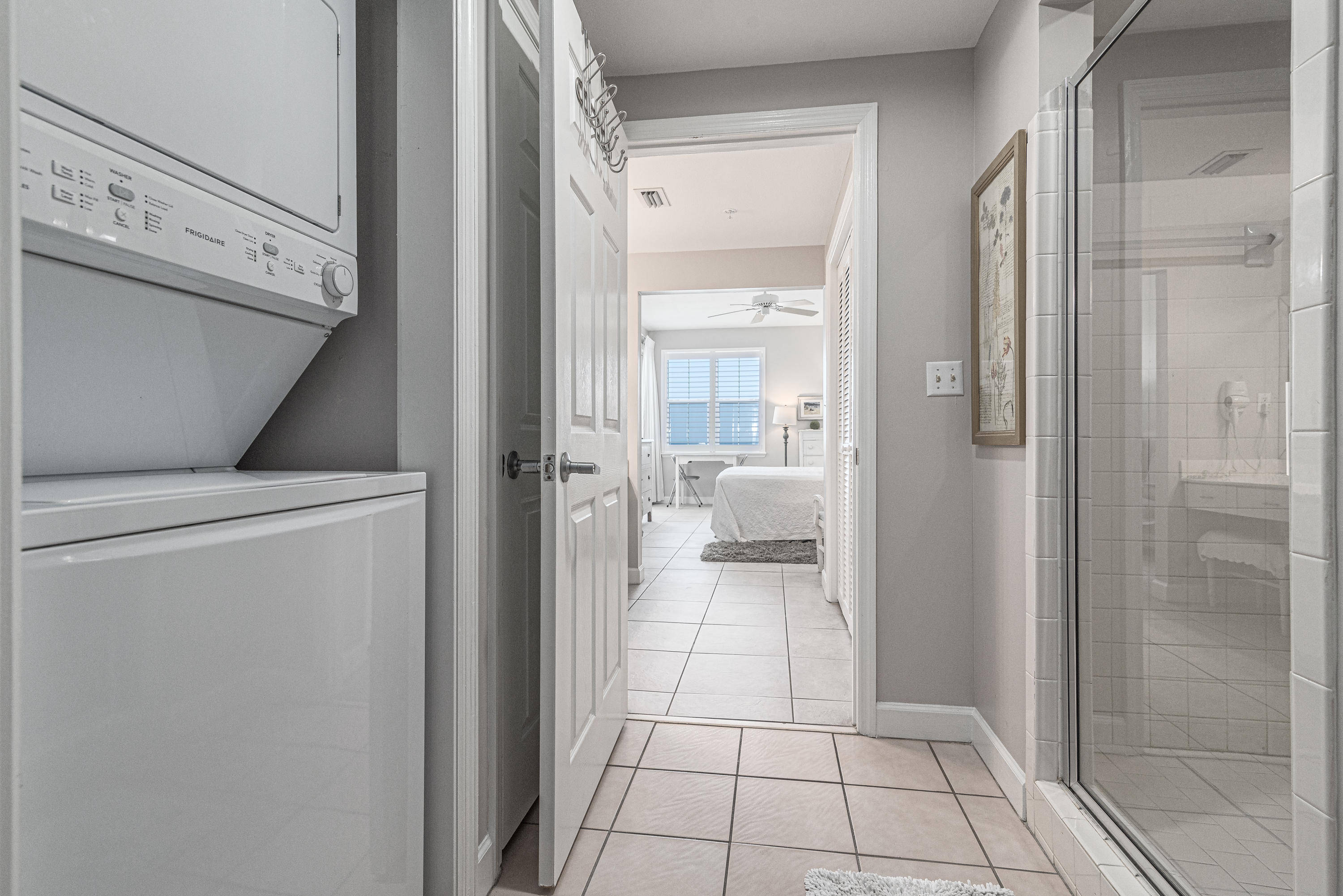 SUMMERCHASE CONDO

Inn at Crystal Beach - Residential