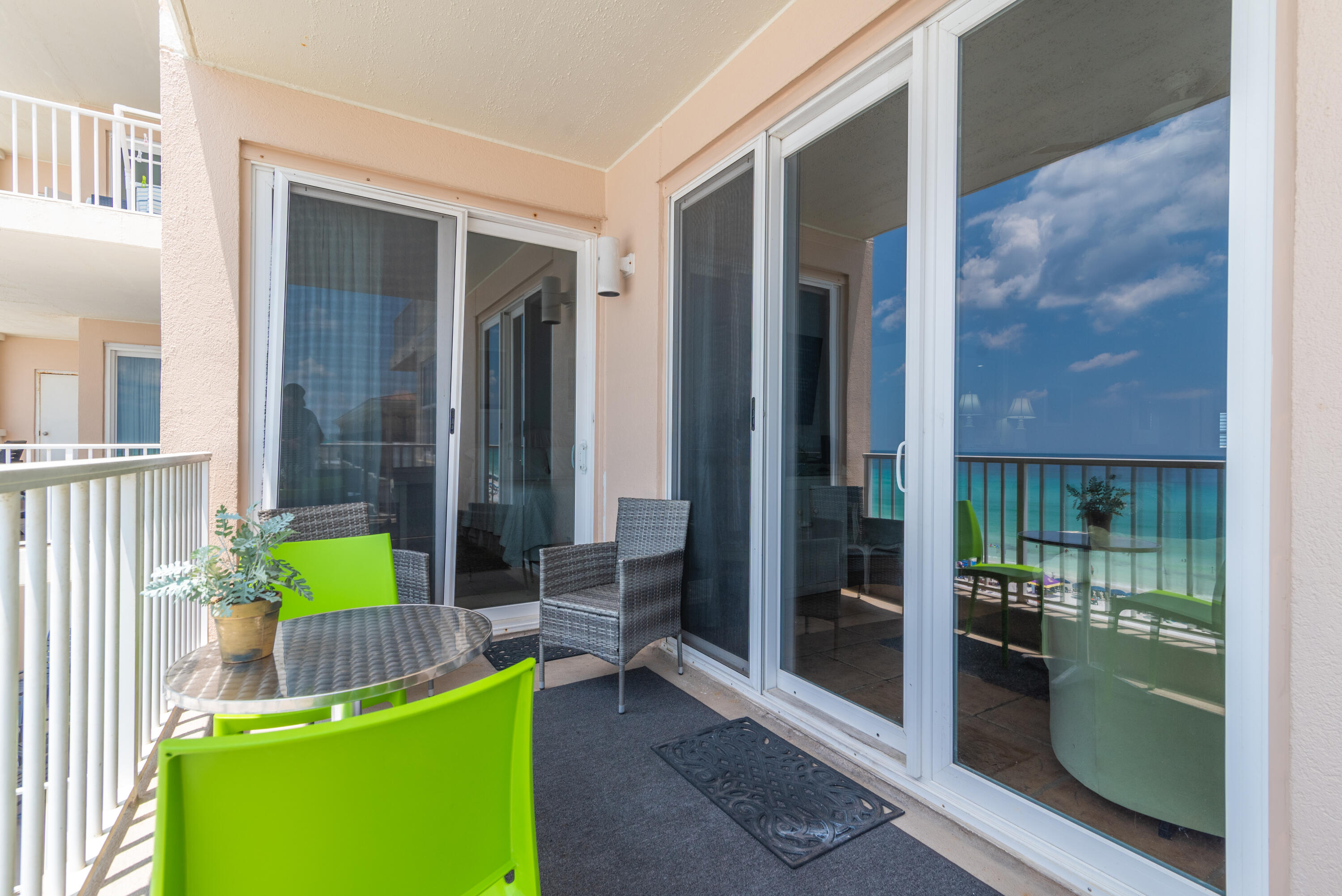 SUMMERCHASE CONDO

Inn at Crystal Beach - Residential