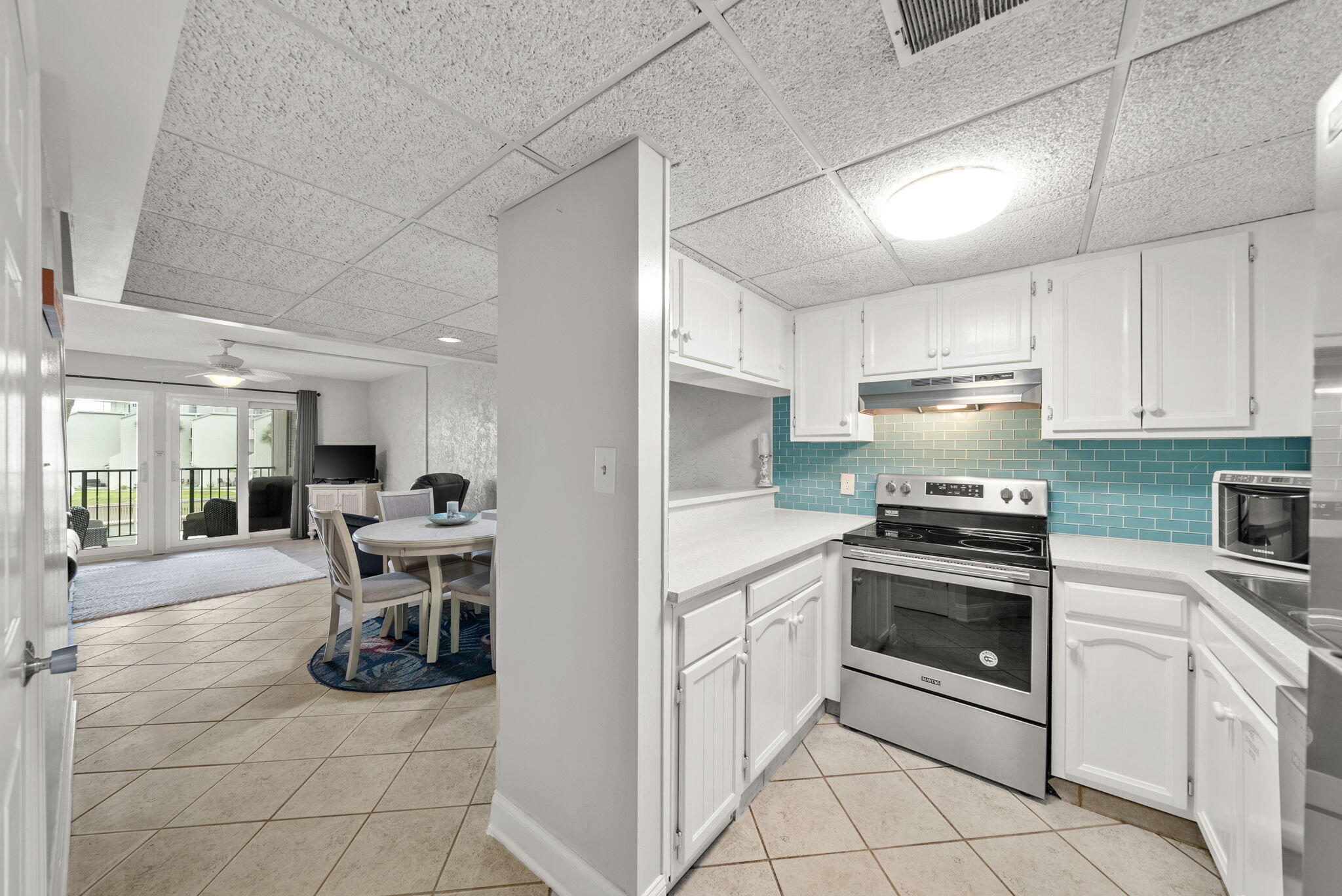 SUGAR BEACH T/H - Residential