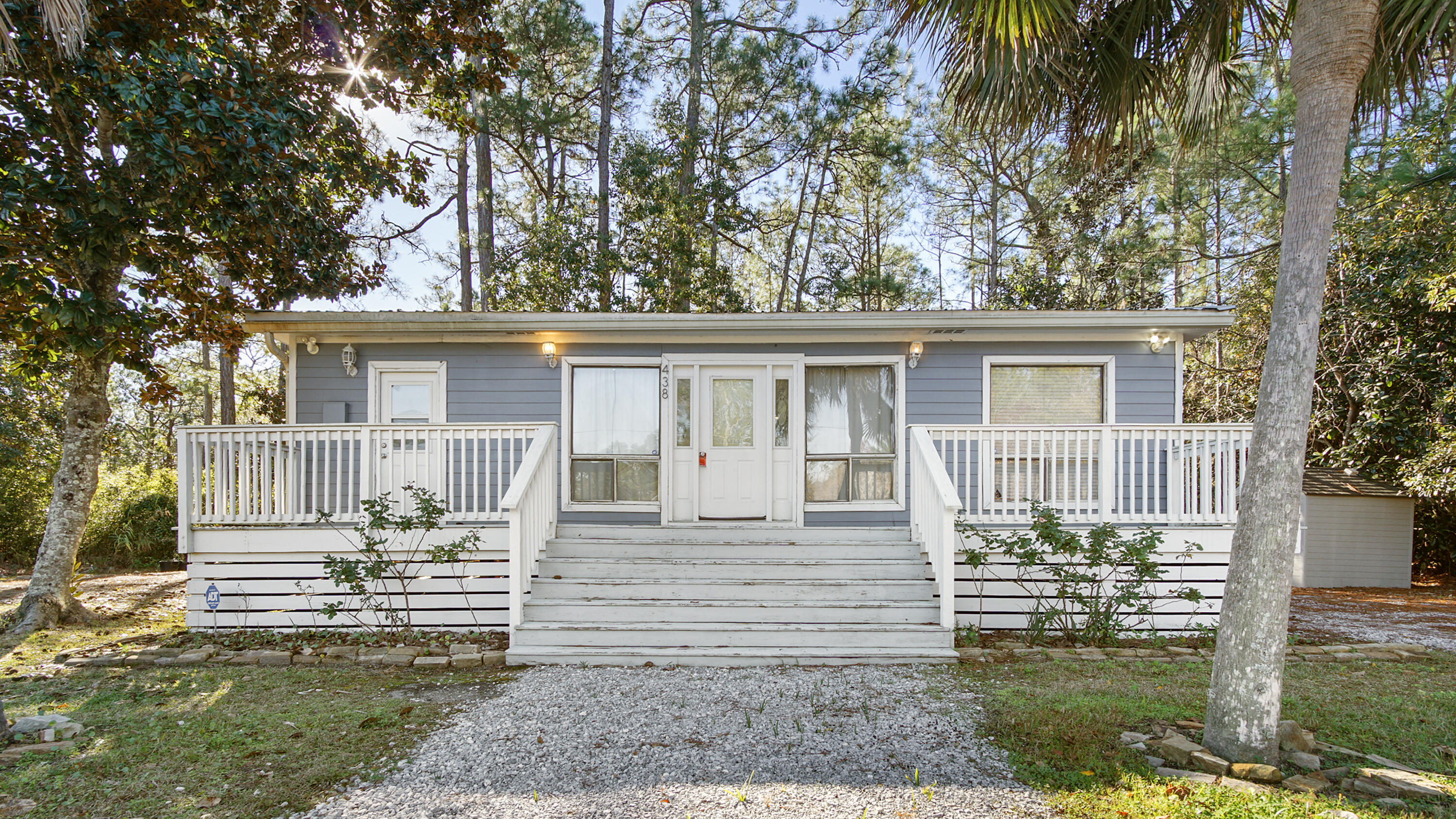 TOWN OF SANTA ROSA - Residential